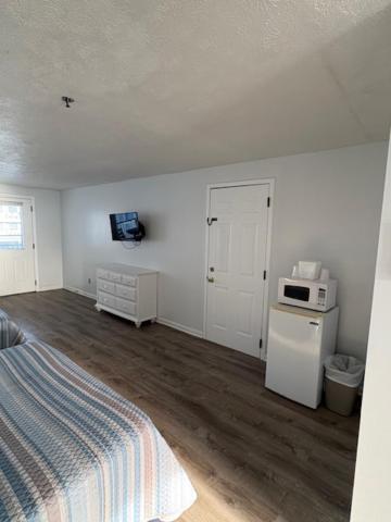 Deluxe Room with Balcony,1742733410:JPEG