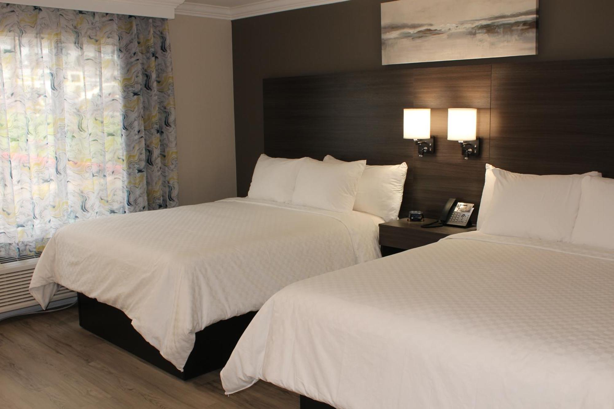 Queen Room with Two Queen Beds - Non-Smoking