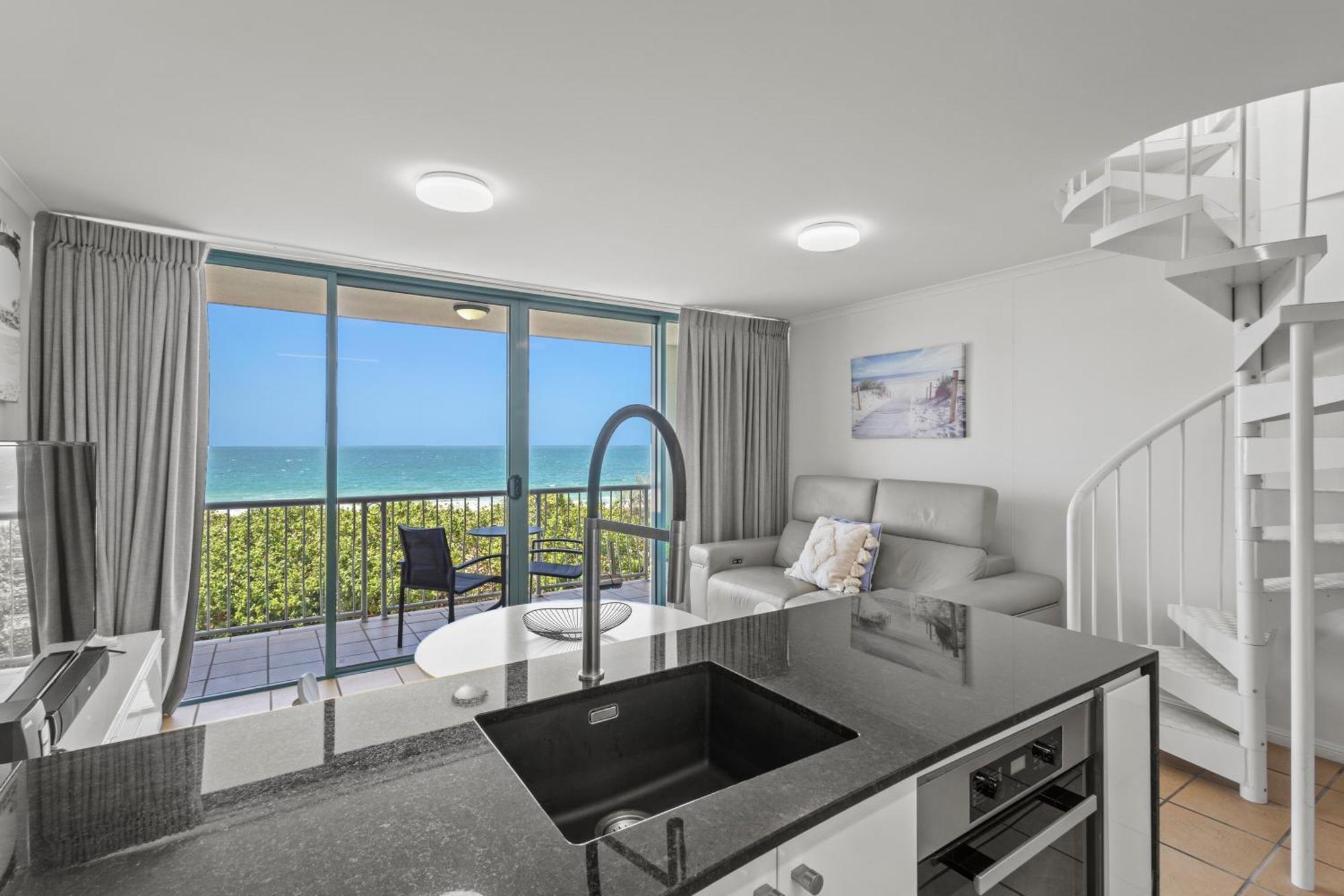 One Bedroom Ocean View Roof Top Apartment,1756453276:JPEG