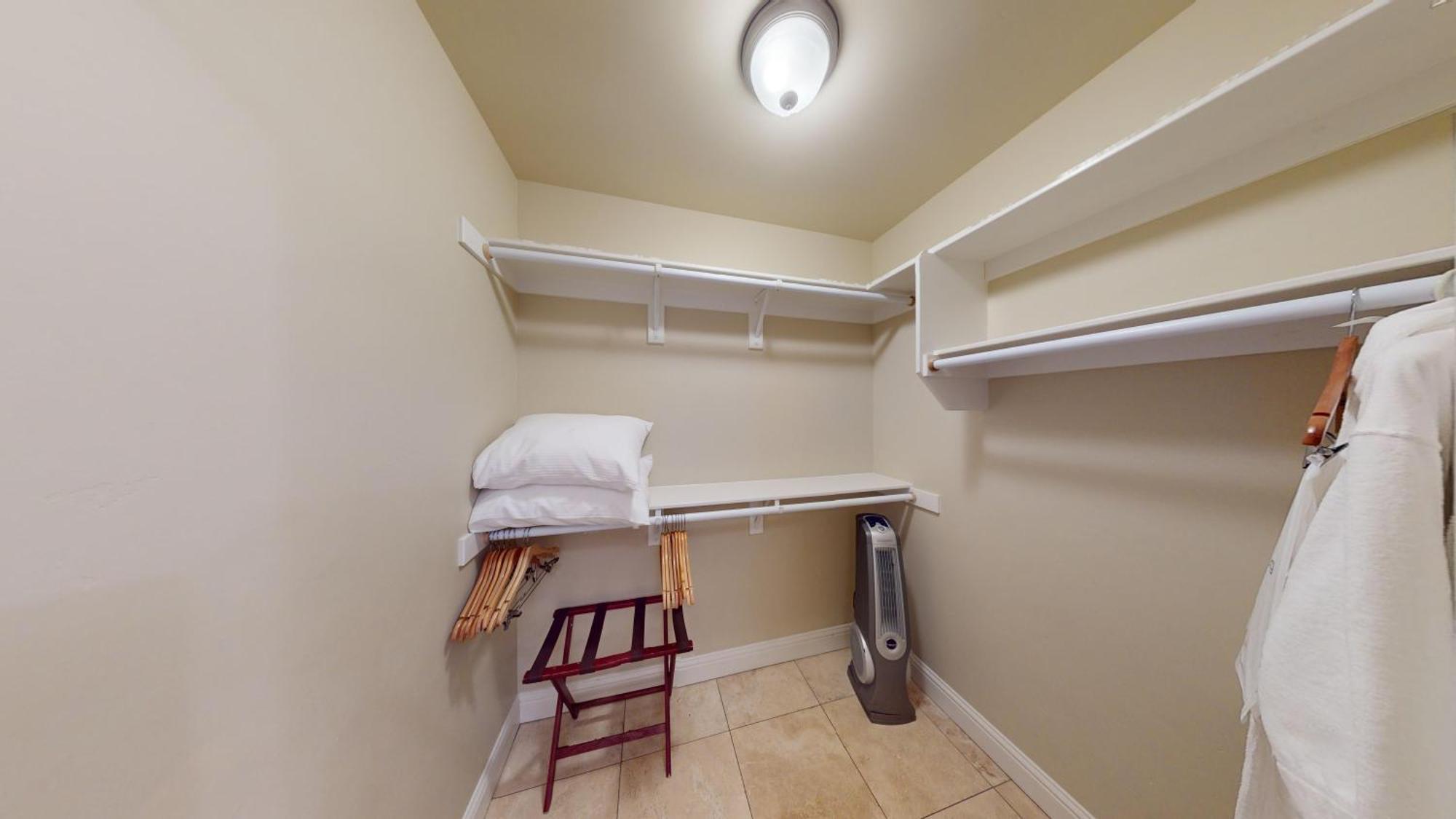 Two-Bedroom Suite with Ocean View,1756462702:JPEG