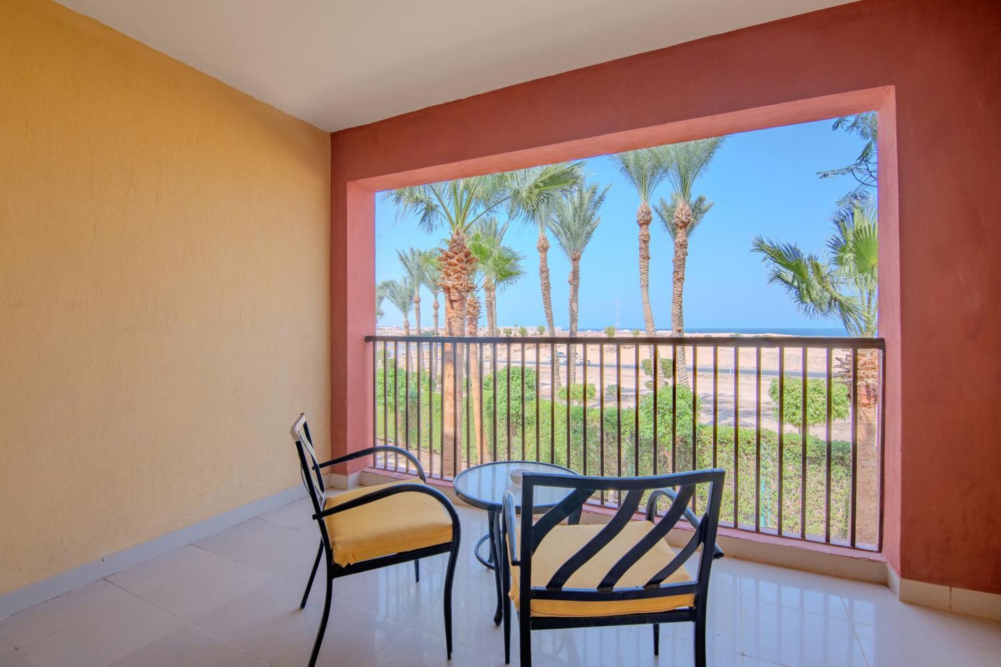 Deluxe Room,1756528123:JPEG