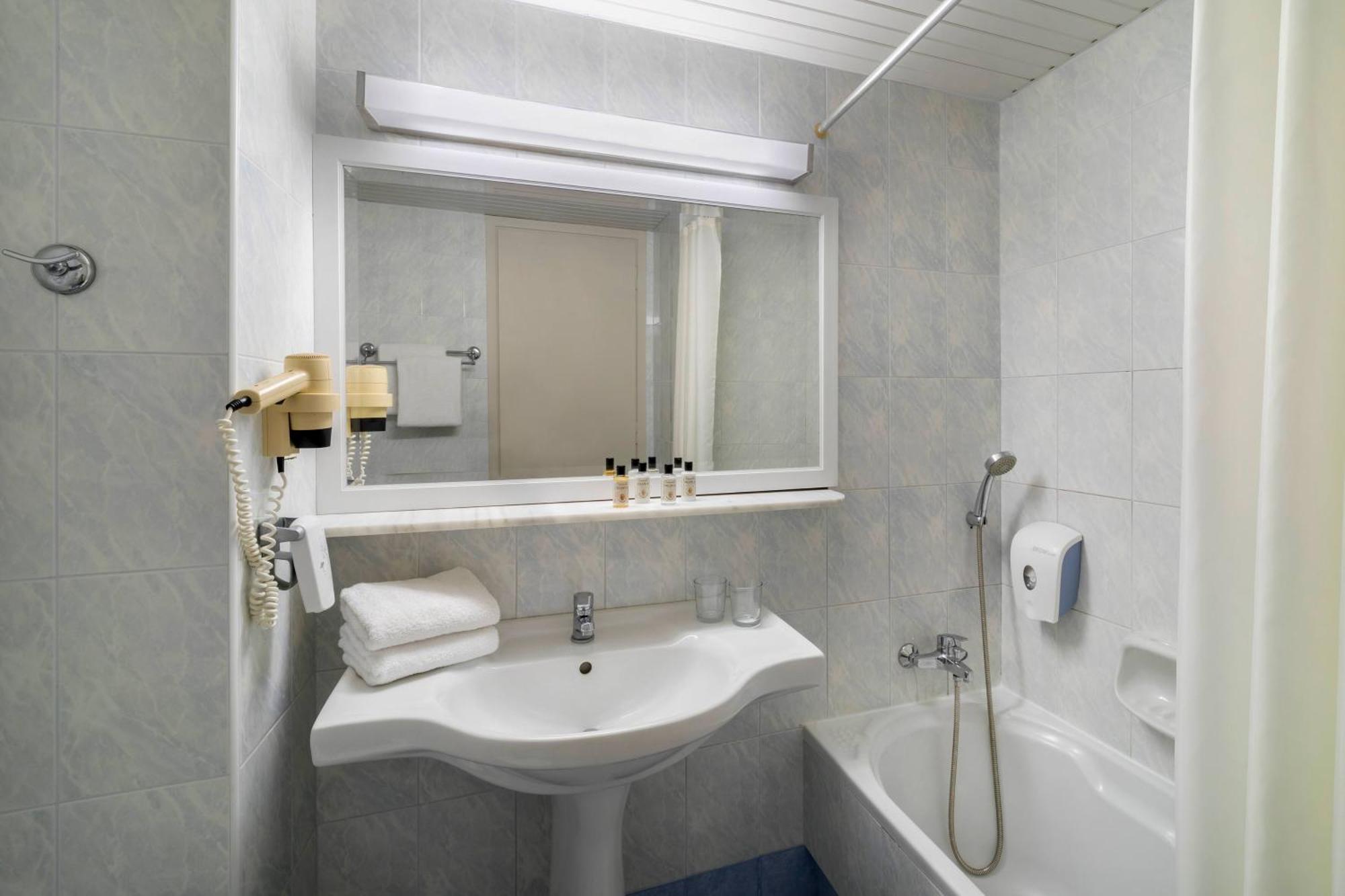 Standard Double Room with Garden View,1756661456:JPEG