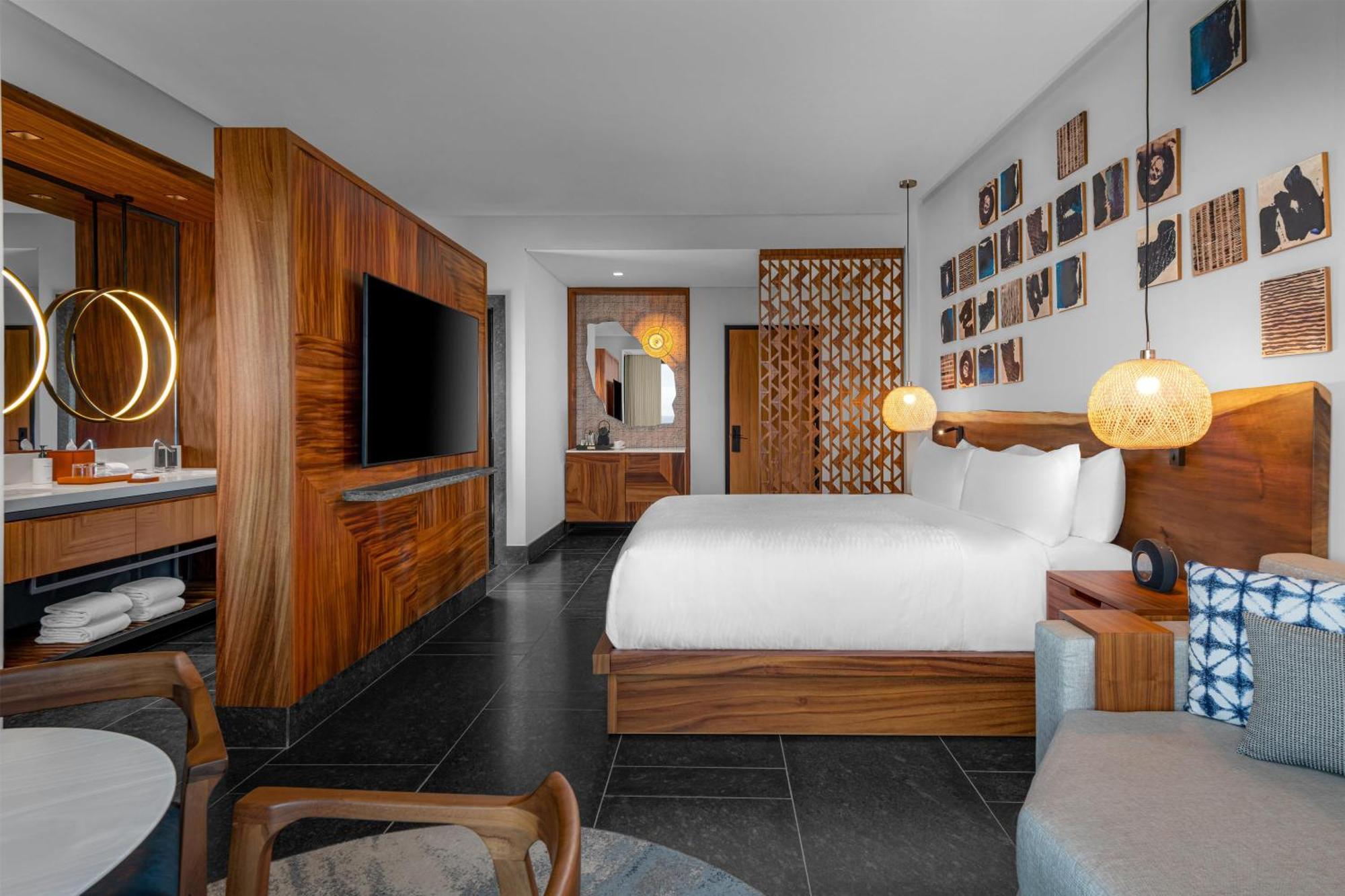 King Room with Partial Ocean View,1756806713:JPEG