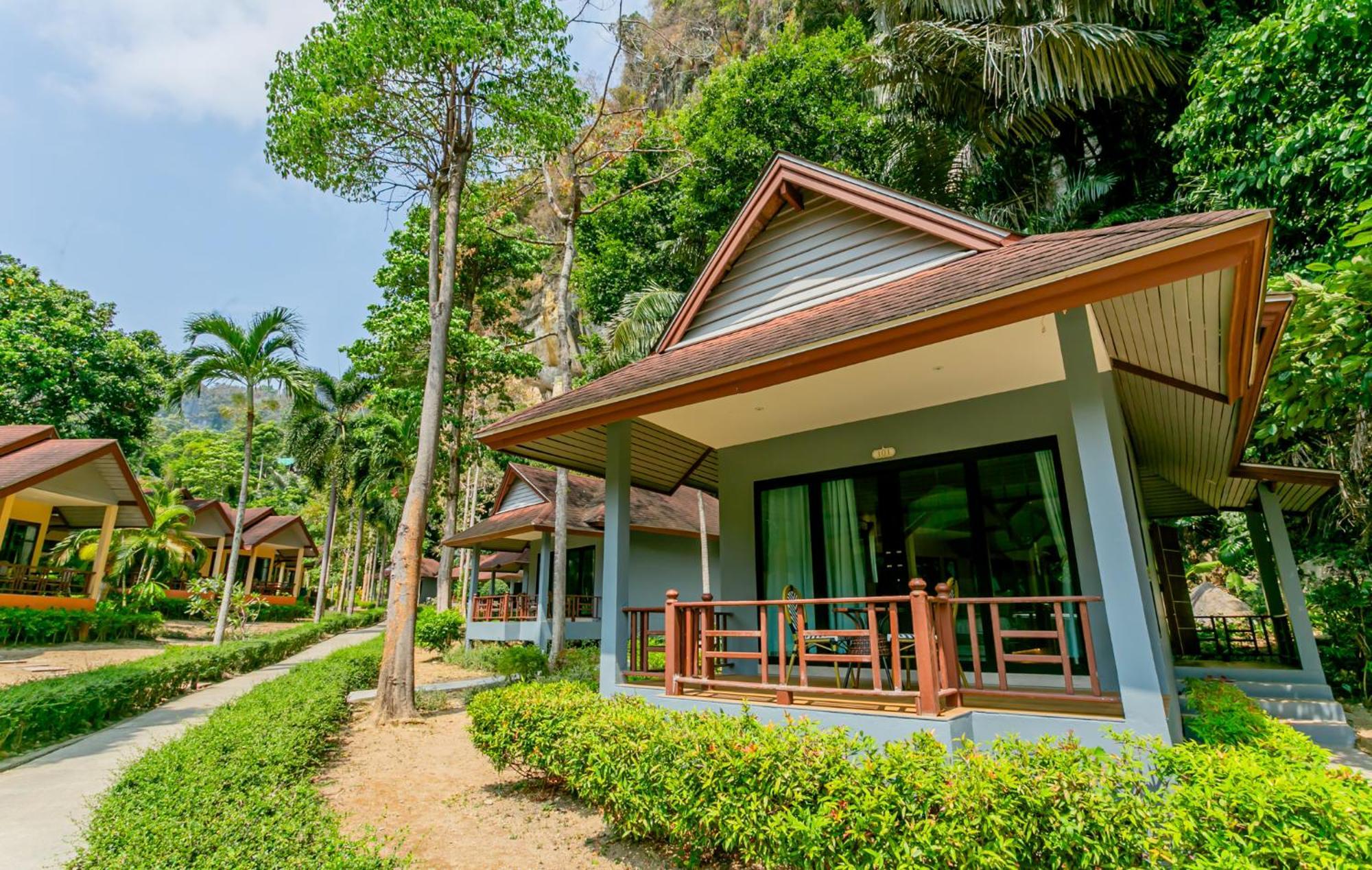 Grand Cottage