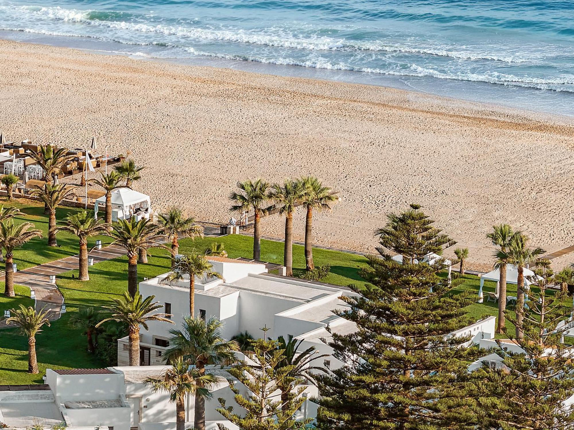 Family Bungalow Suite Sea Front Private Pool