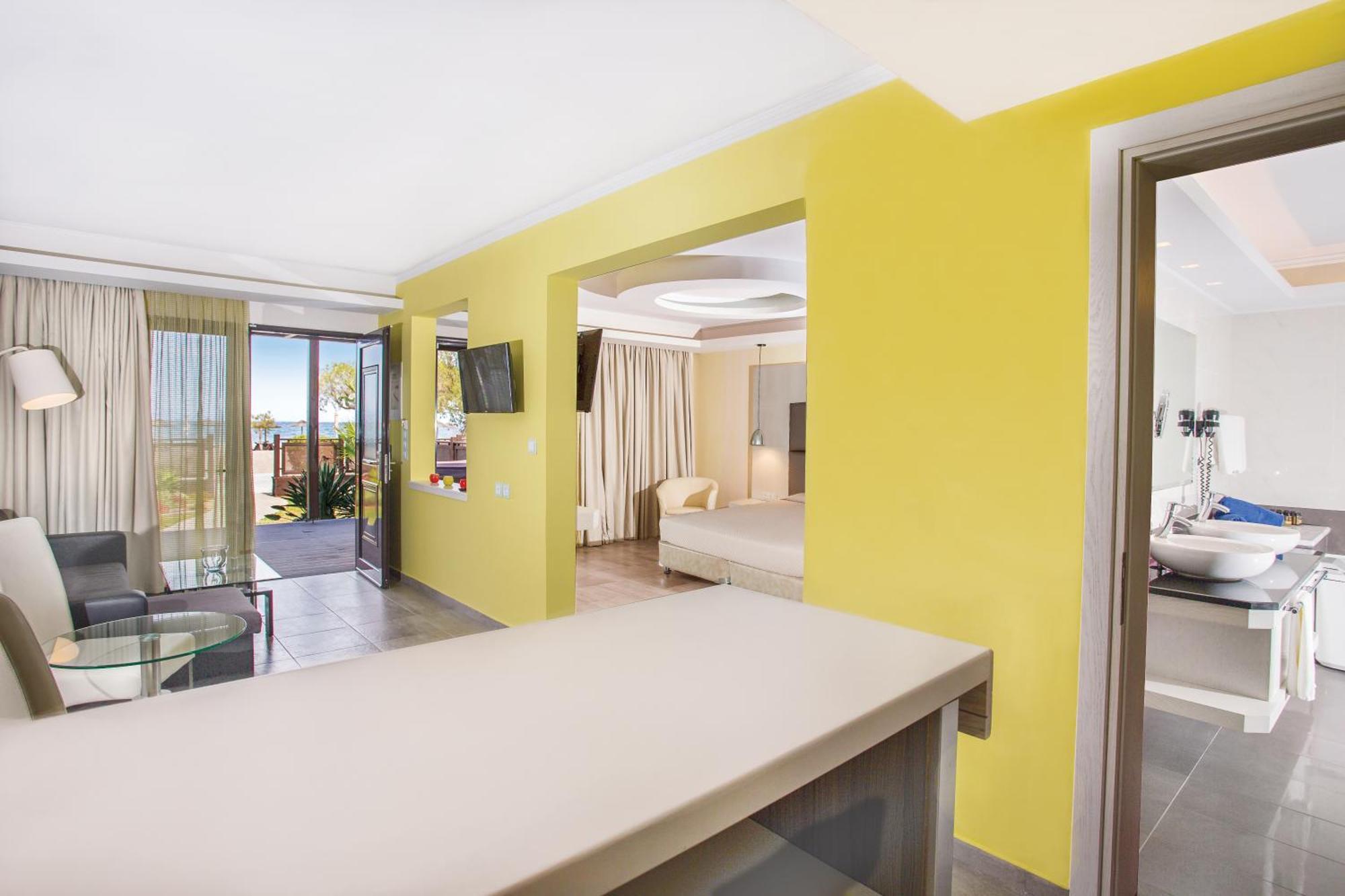 Beachfront Suite Sea View,1758311338:JPEG