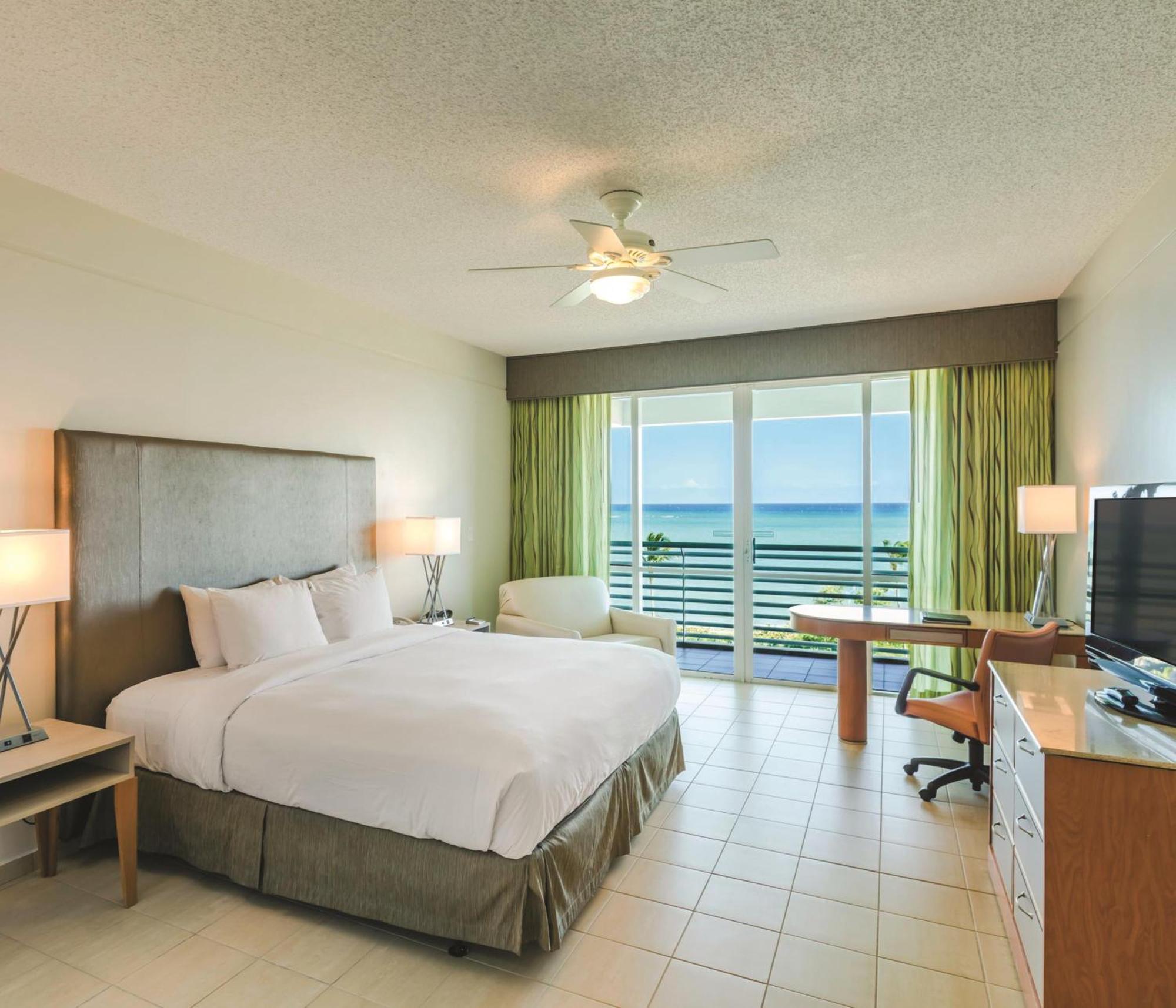 Deluxe King Room Ocean View Balcony