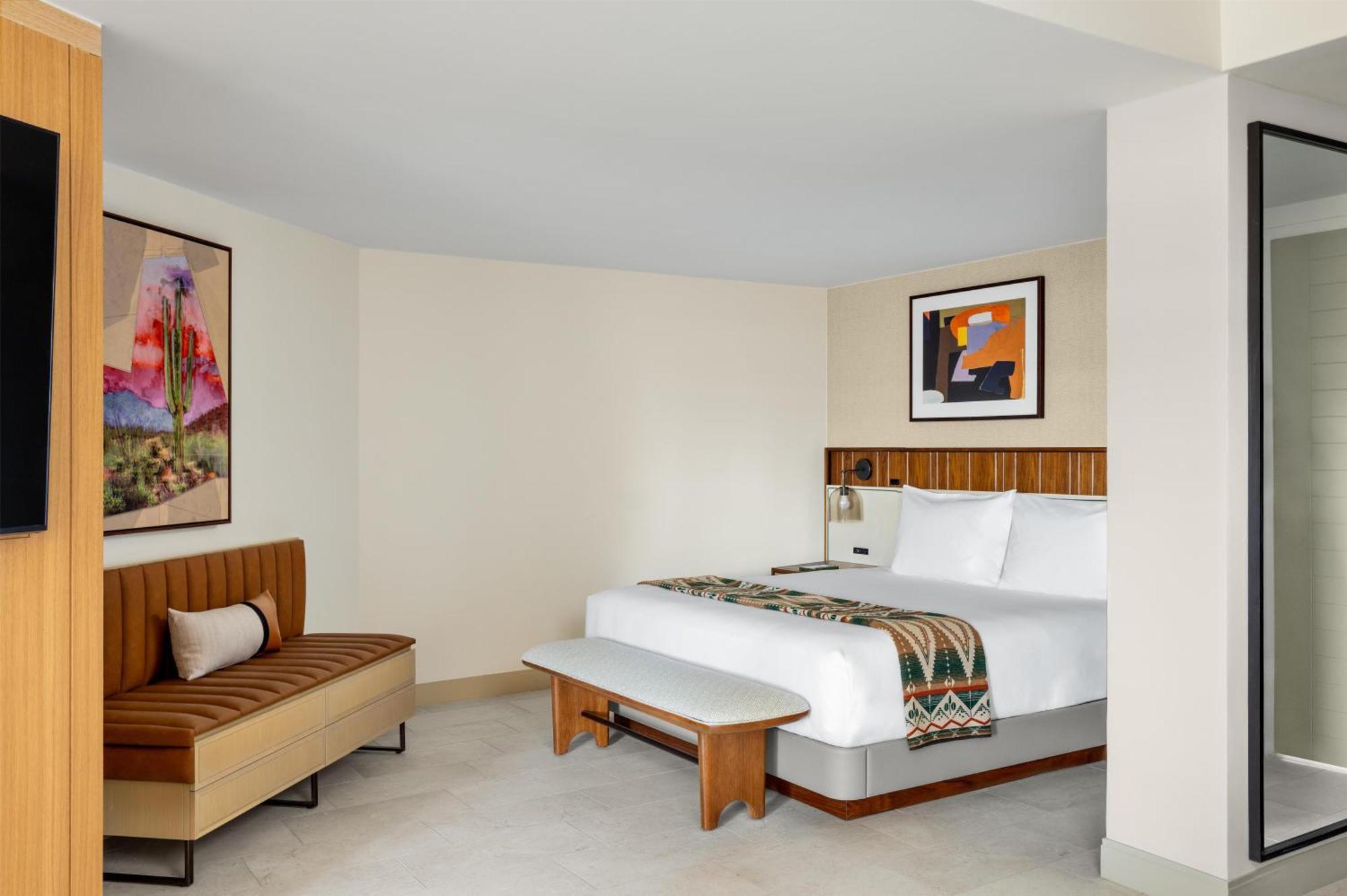 Suite,1758367343:JPEG