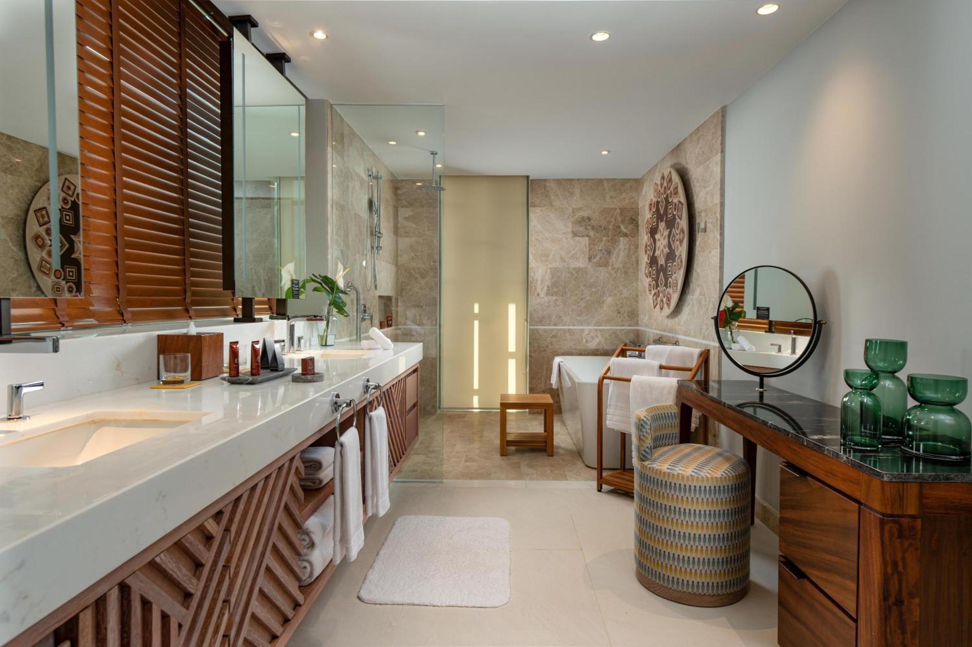 Beachfront Signature Suite Plunge Pool,1758805975:JPEG