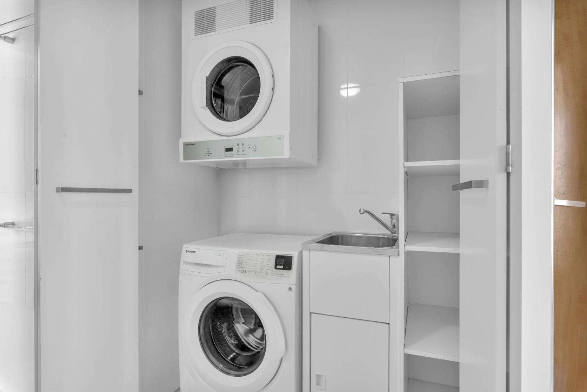 Three-Bedroom Apartment Ocean View,1765190695:JPEG