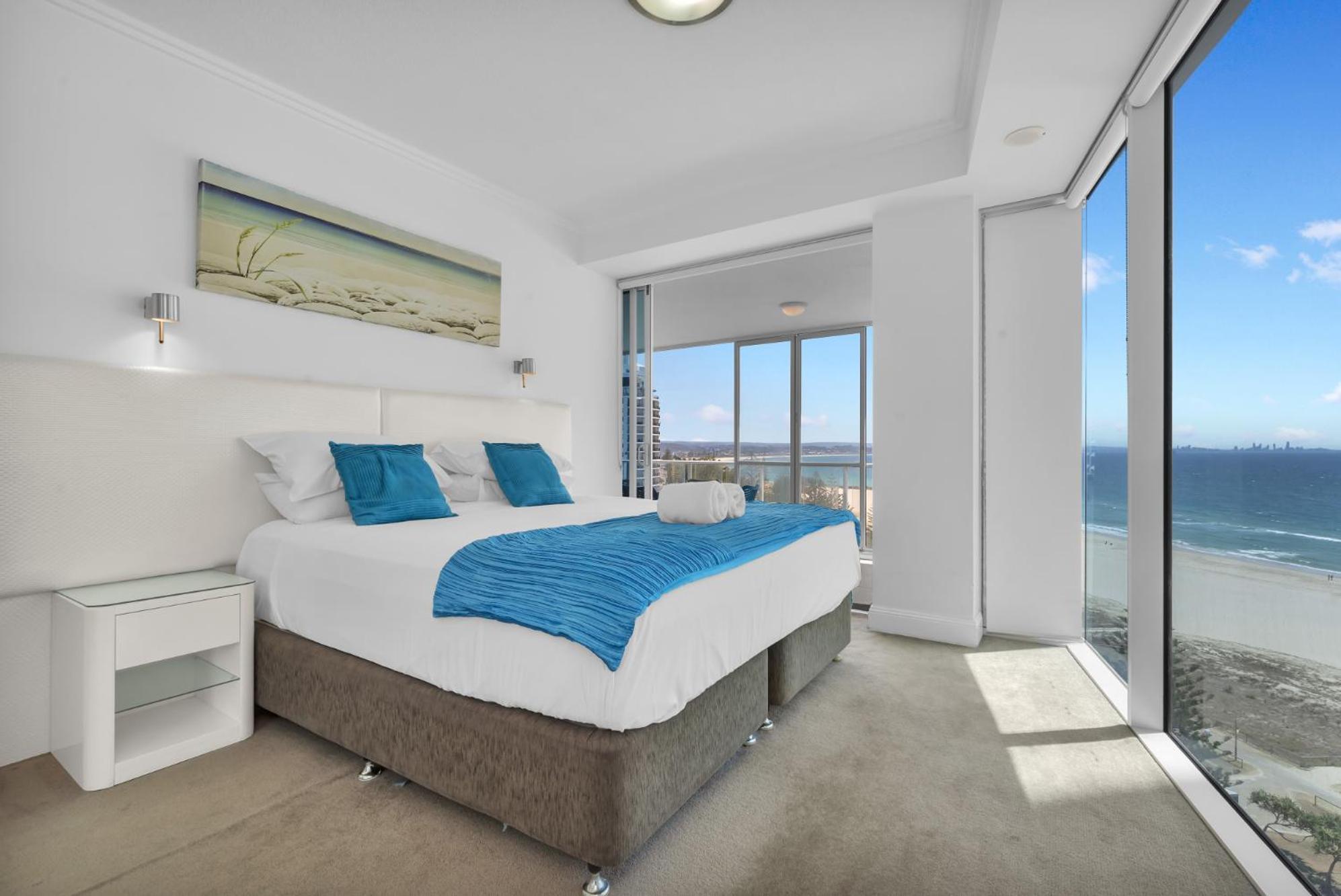 Luxury Four-Bedroom Apartment,1765190704:JPEG