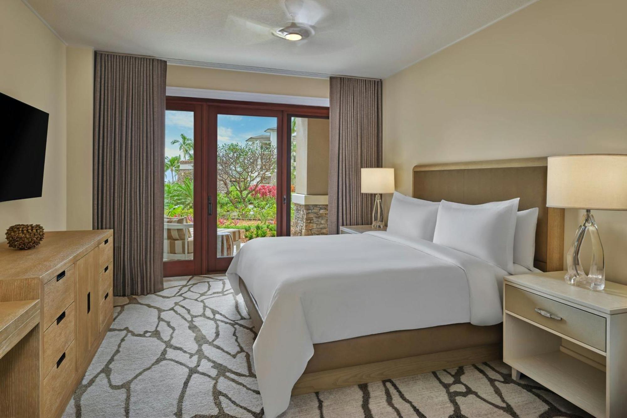 One-Bedroom King Suite