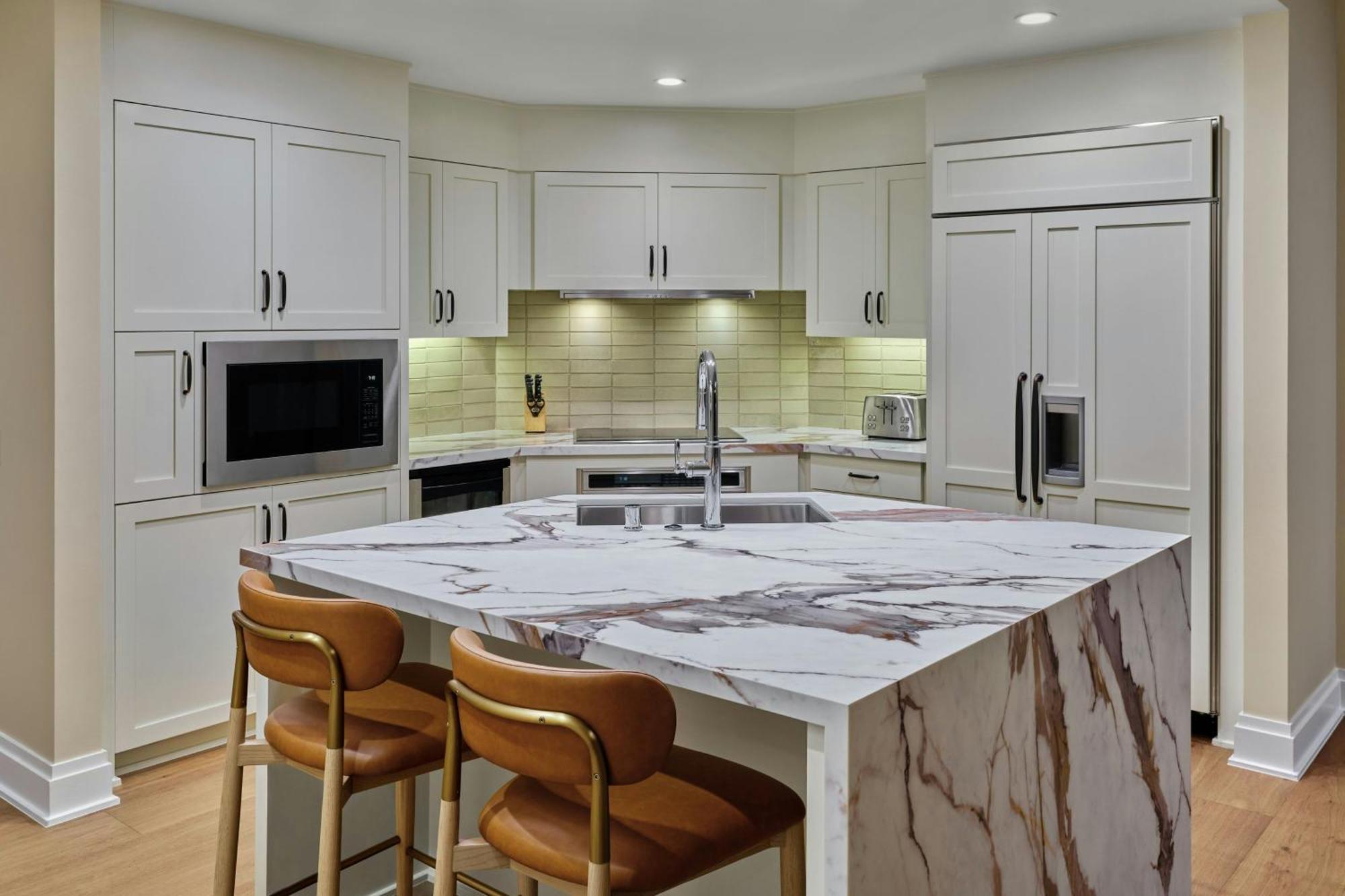 One-Bedroom King Suite