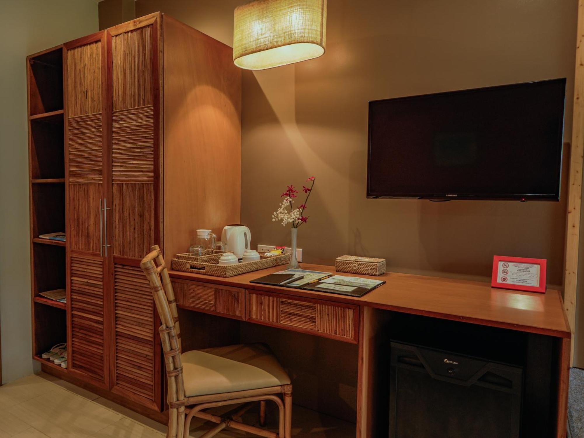 Deluxe Double or Twin Room