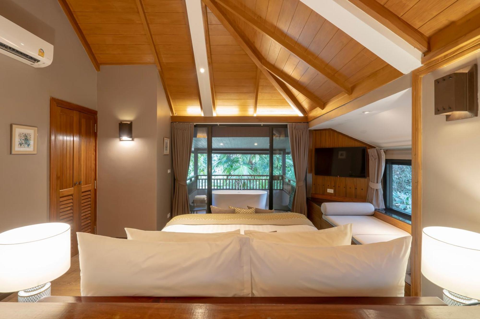 River View Grand Deluxe