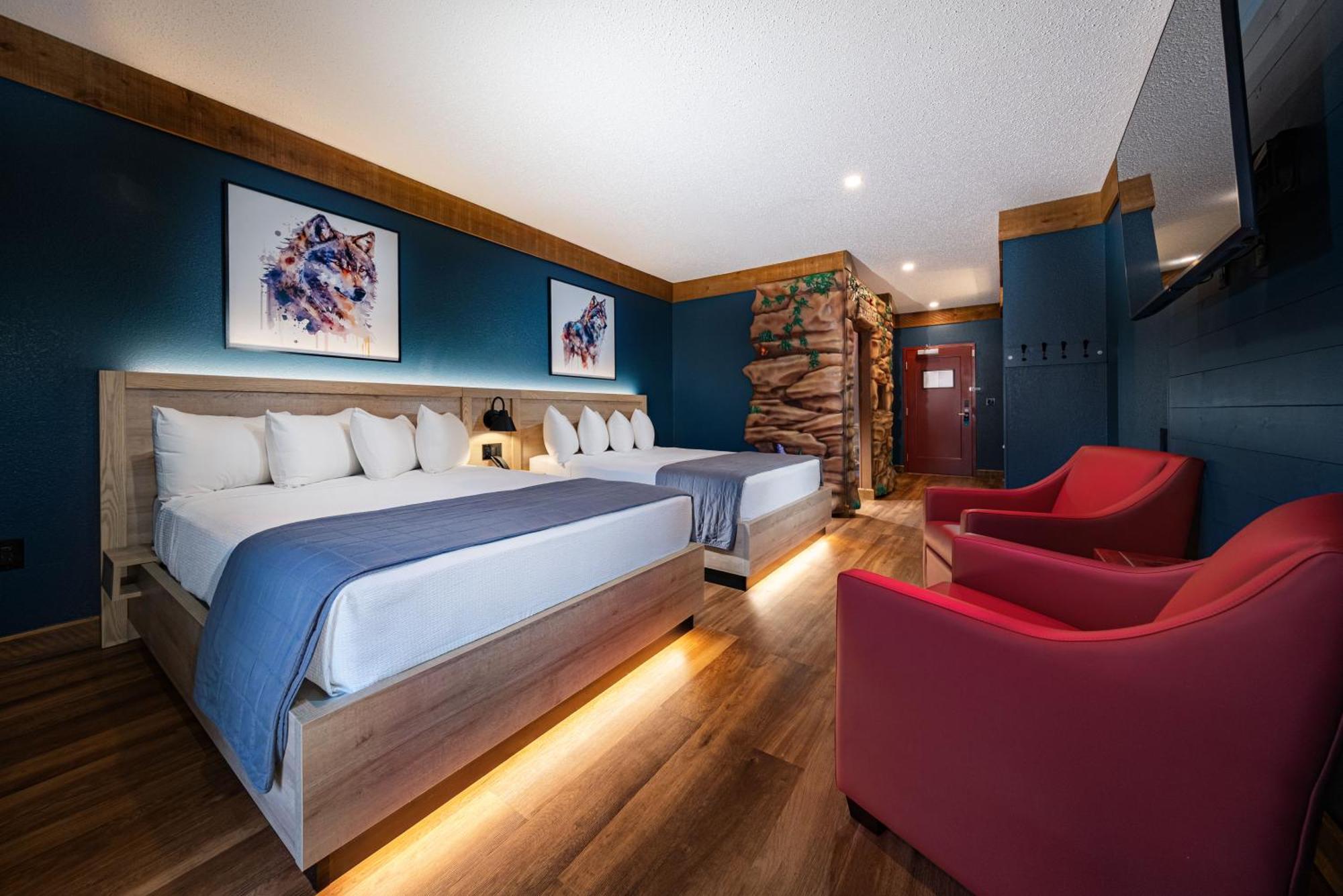 Deluxe Wolf Den Suite,1769504126:JPEG
