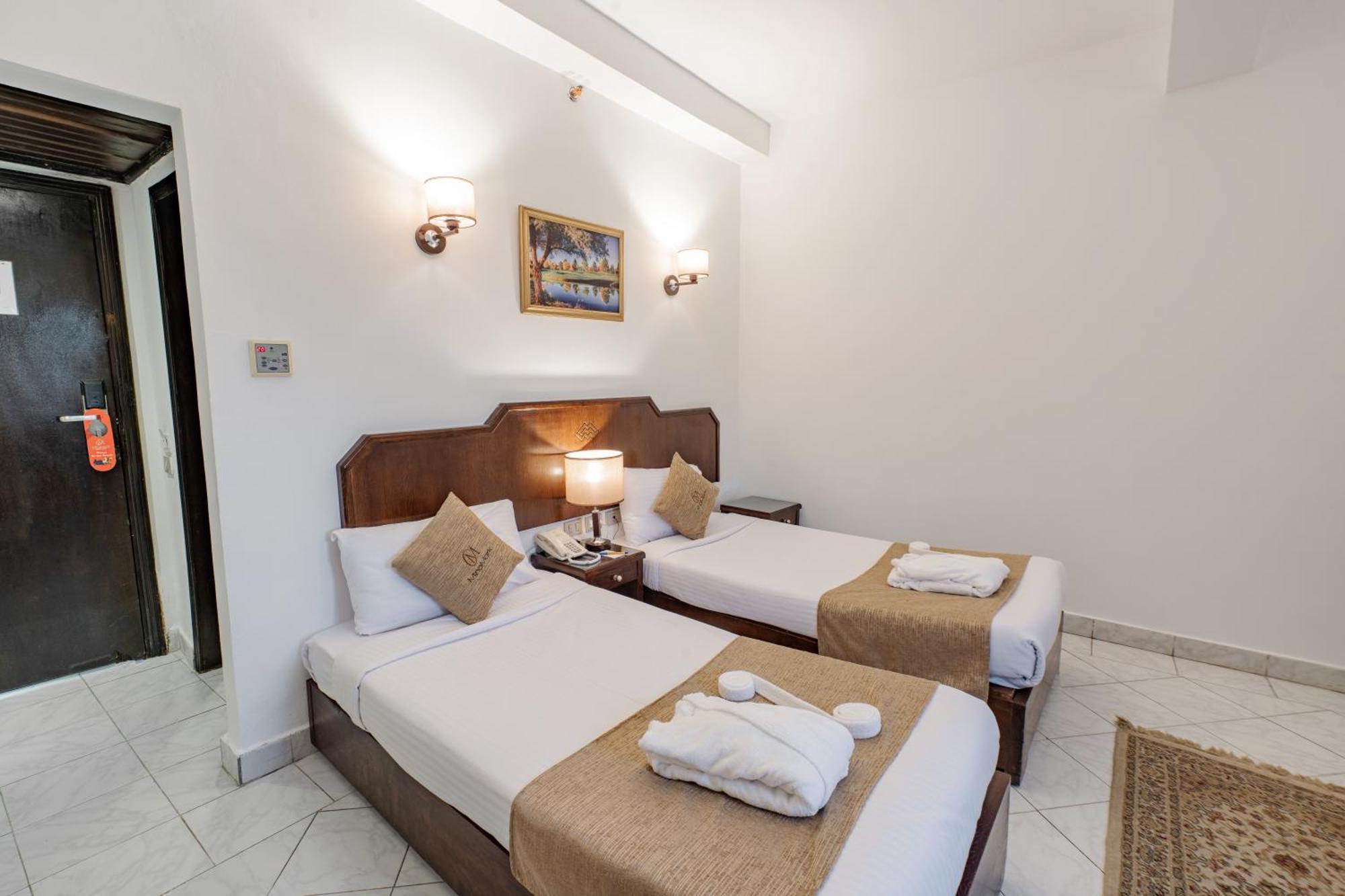Economy Double Room with Back View - No balcony