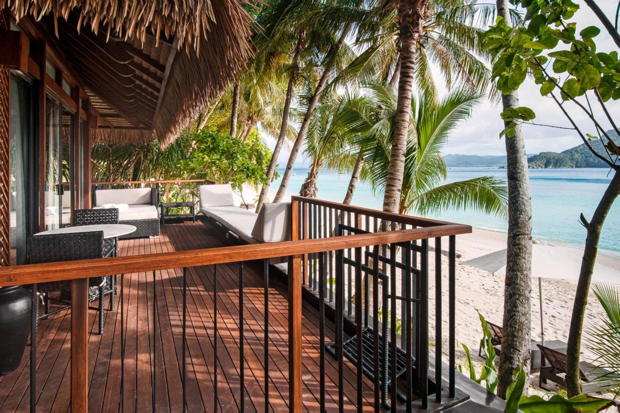 2 Single Beds Beach Villa Ocean View
