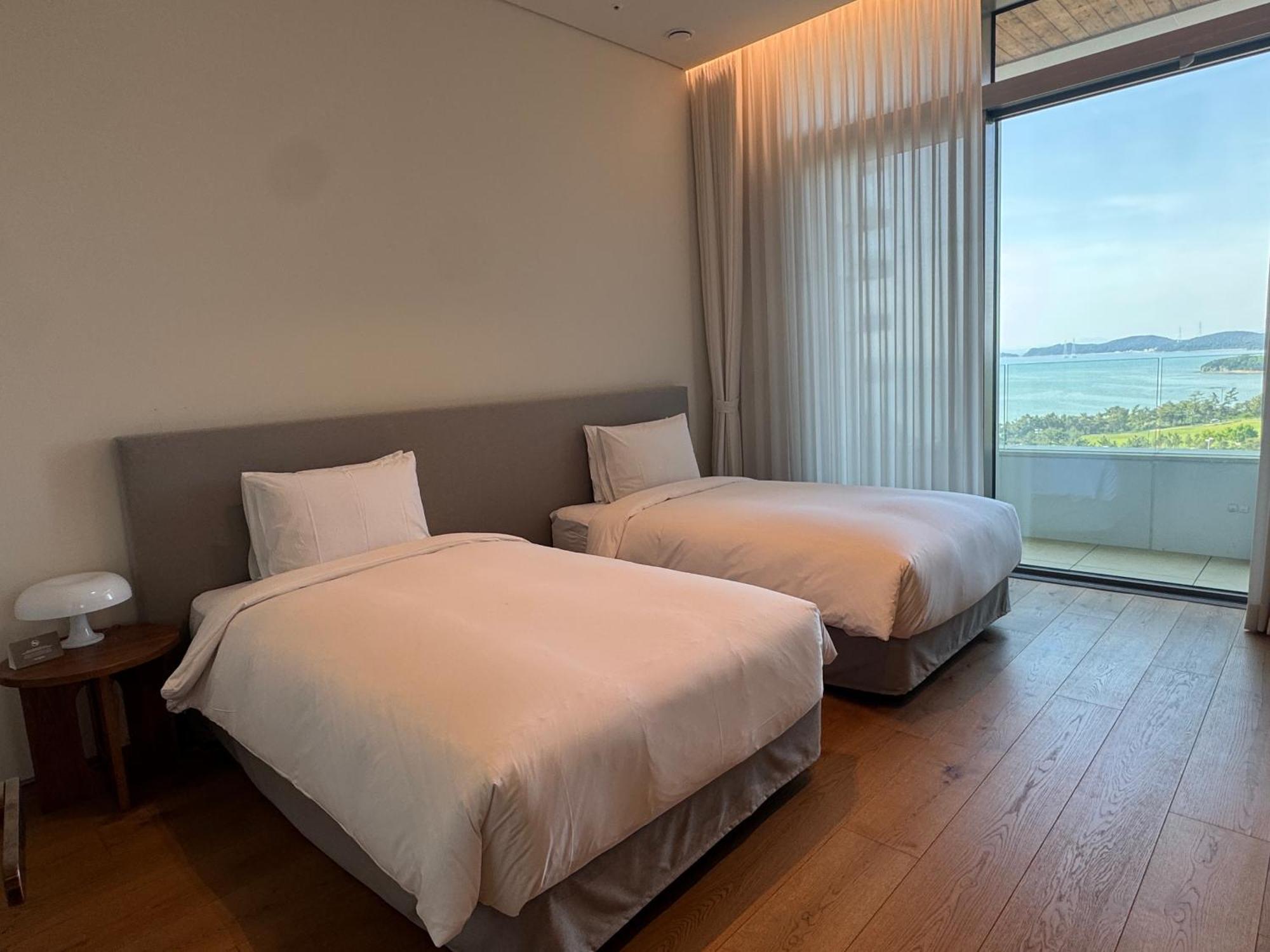 Low Floor Royal Suite Resort View with Indoor Pool Access & Glass House Breakfast and Sauna for 4