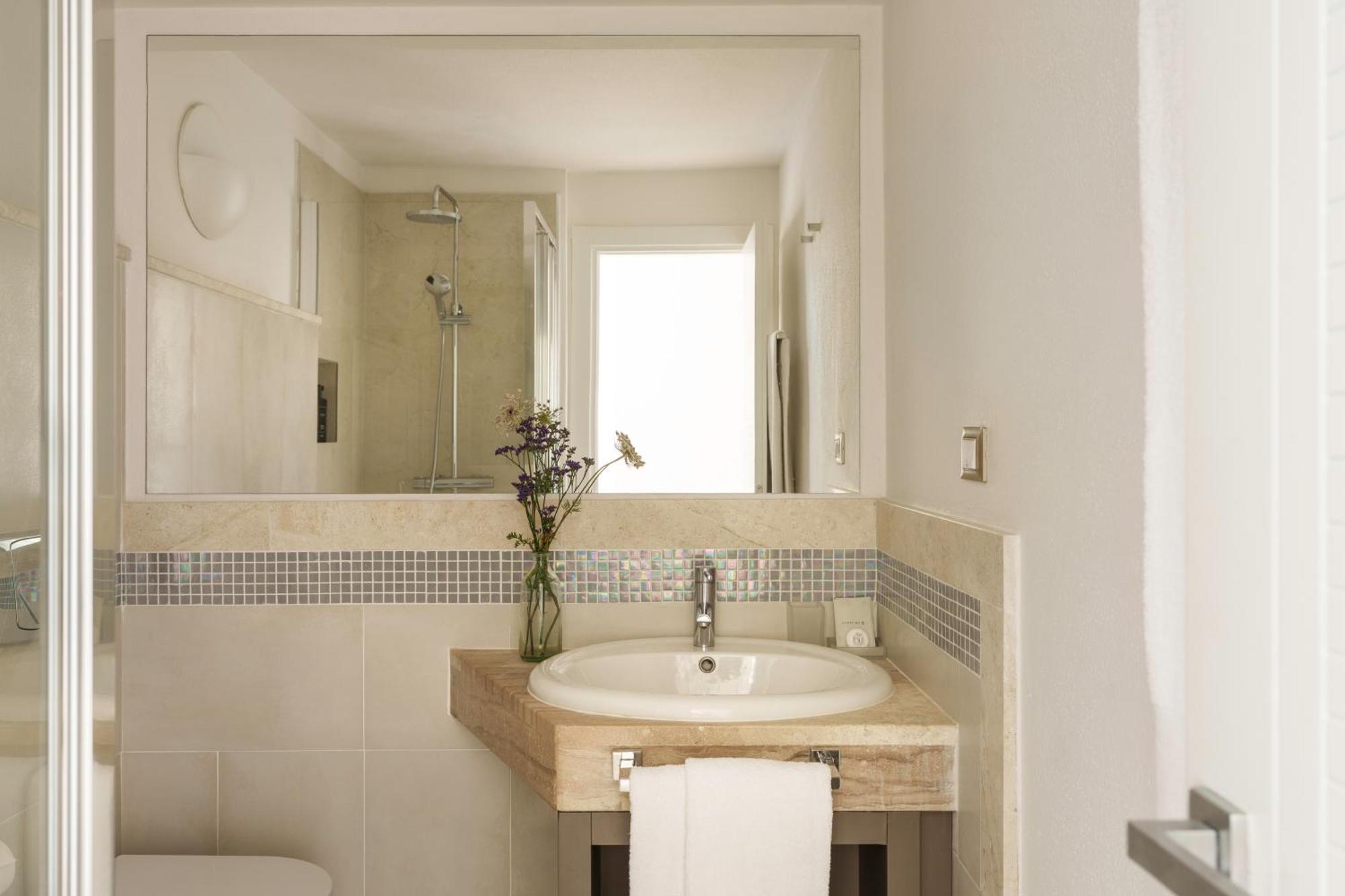 Classic Double Room,1771500175:JPEG