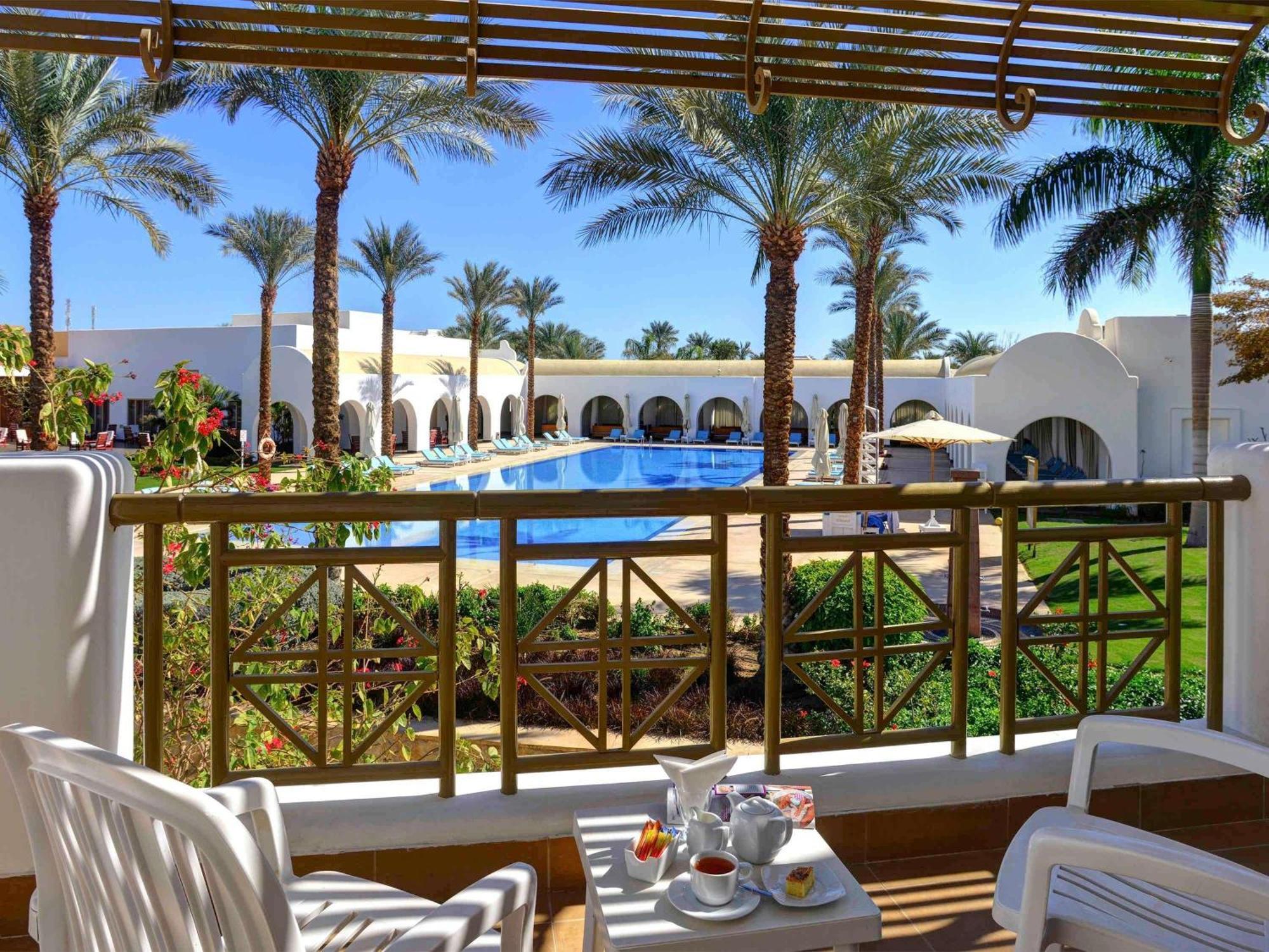Standard Room 2 Single Beds Pool Side Palm wing