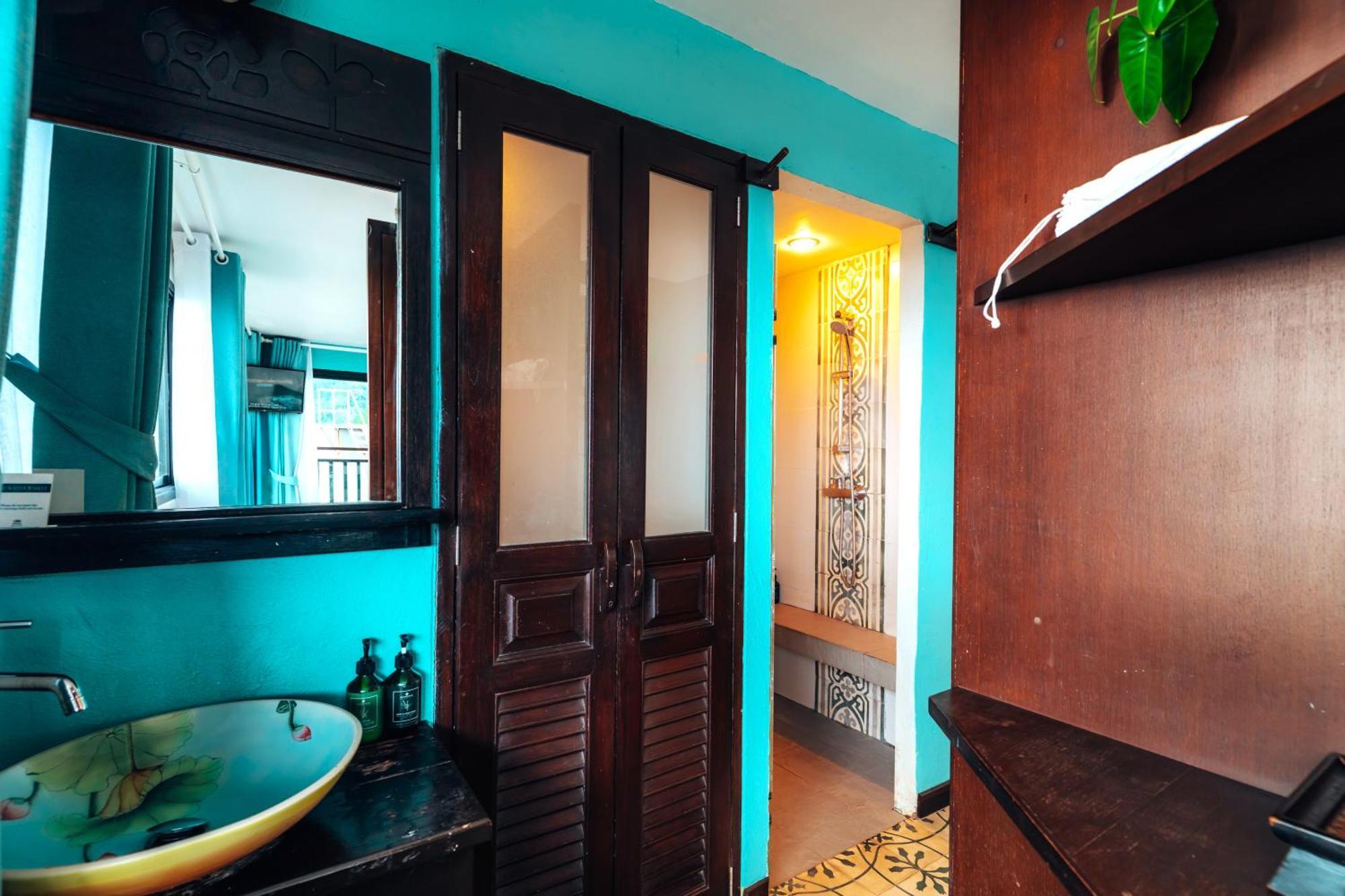 Deluxe Double or Twin Room City View