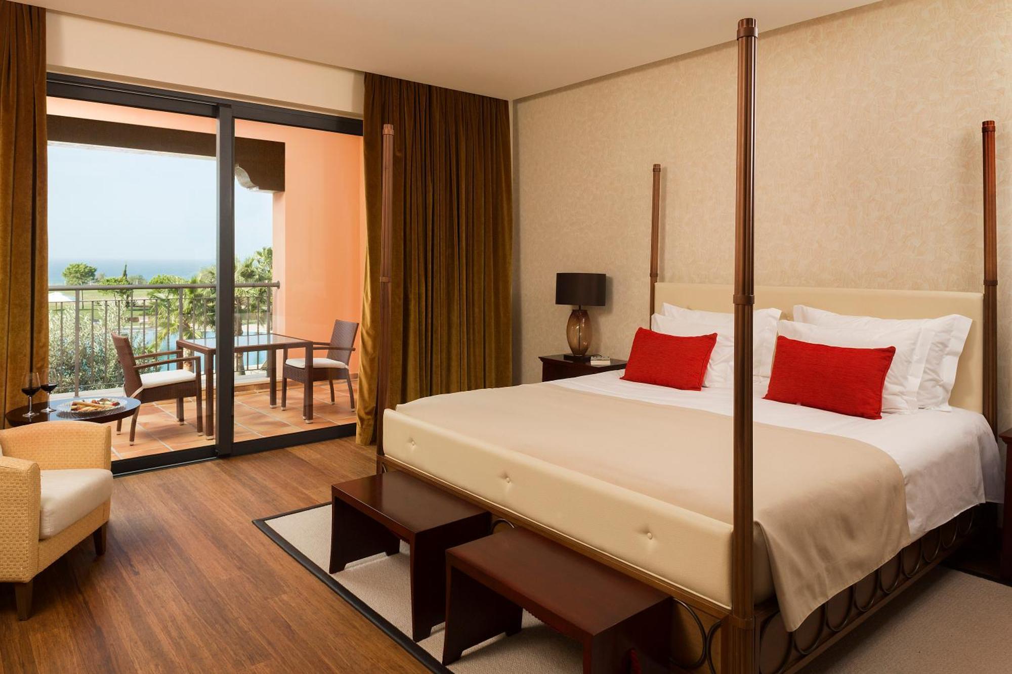 Double or Twin Room Sea View