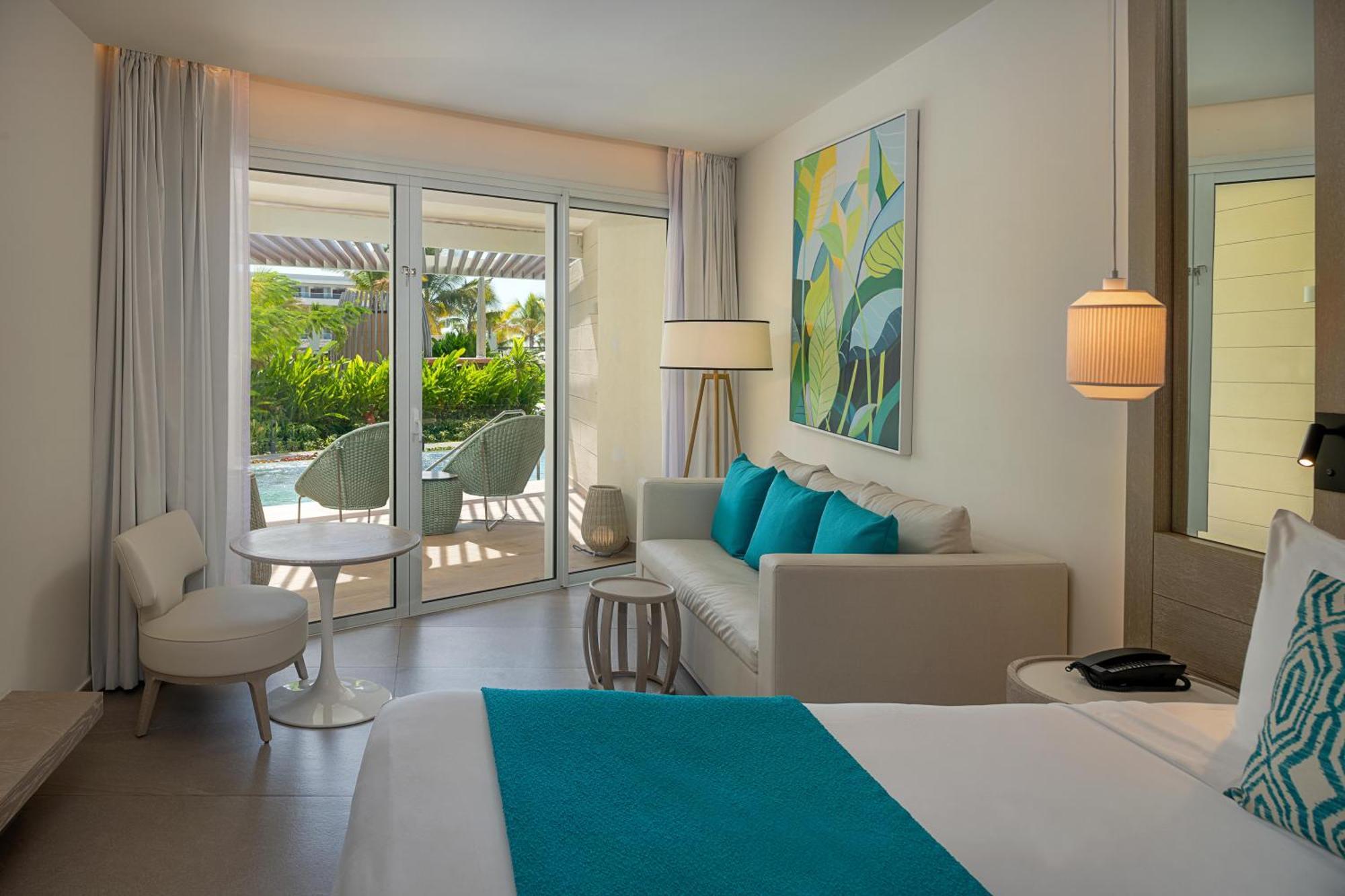 Swim out Princess Junior Suite