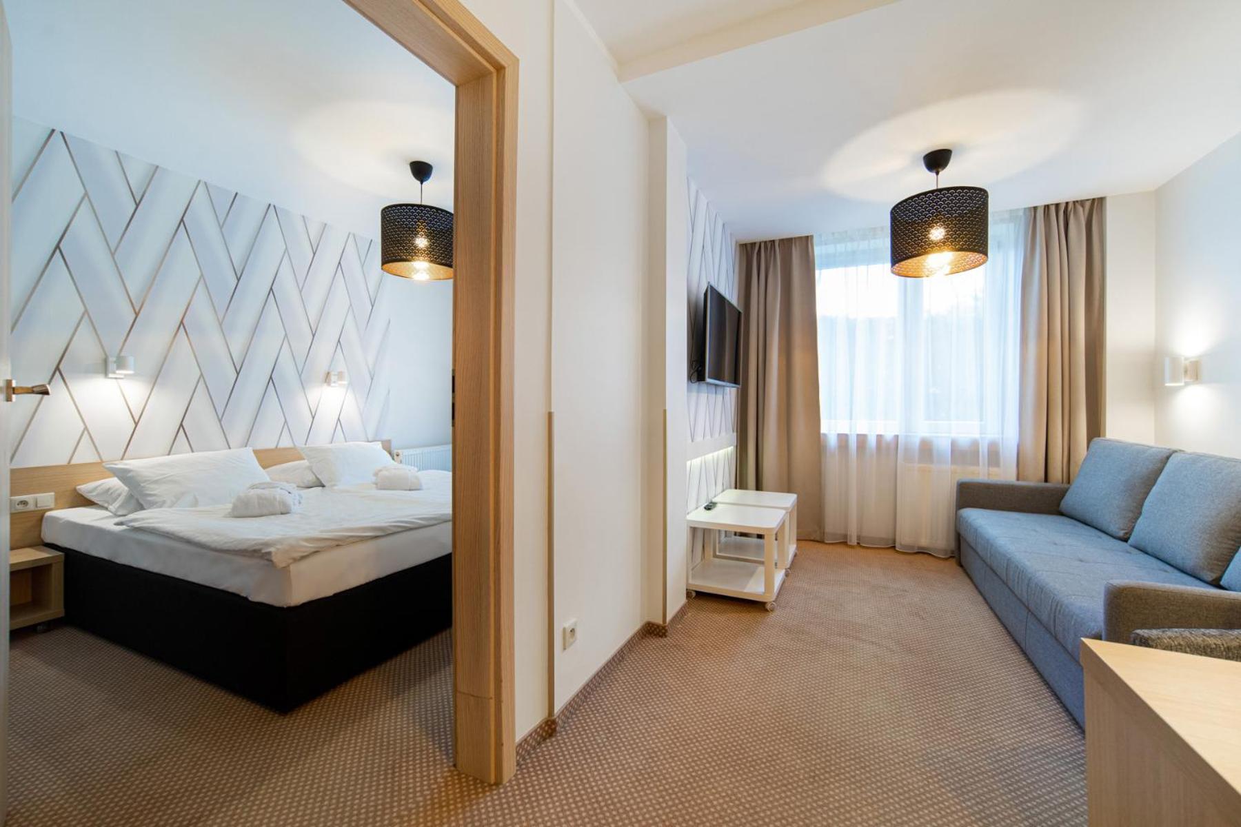 Deluxe Family Room