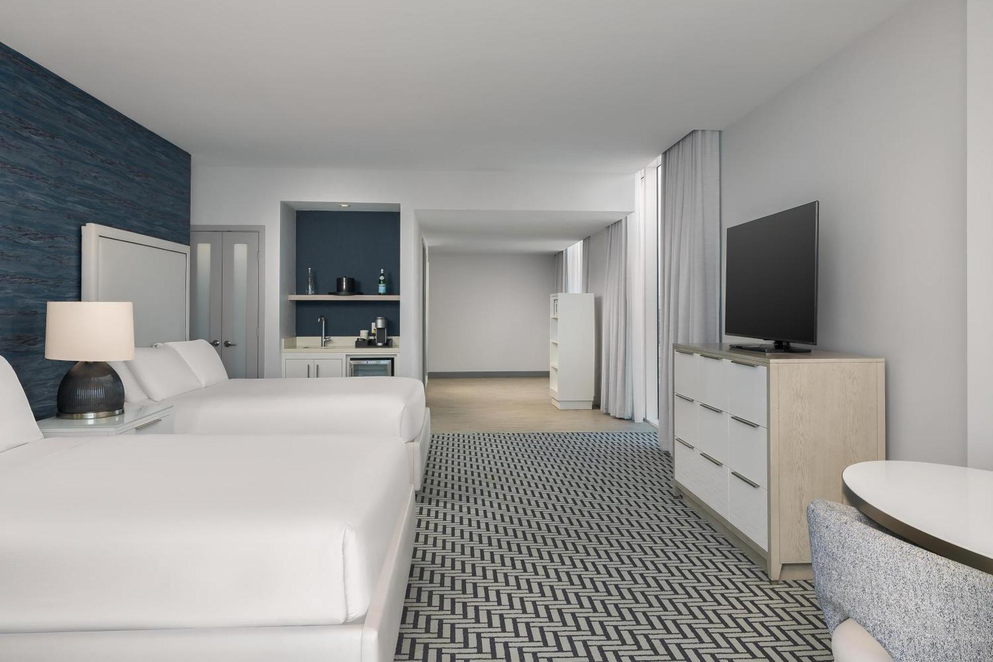 Queen Room with Two Queen Beds and Balcony - Oceanfront