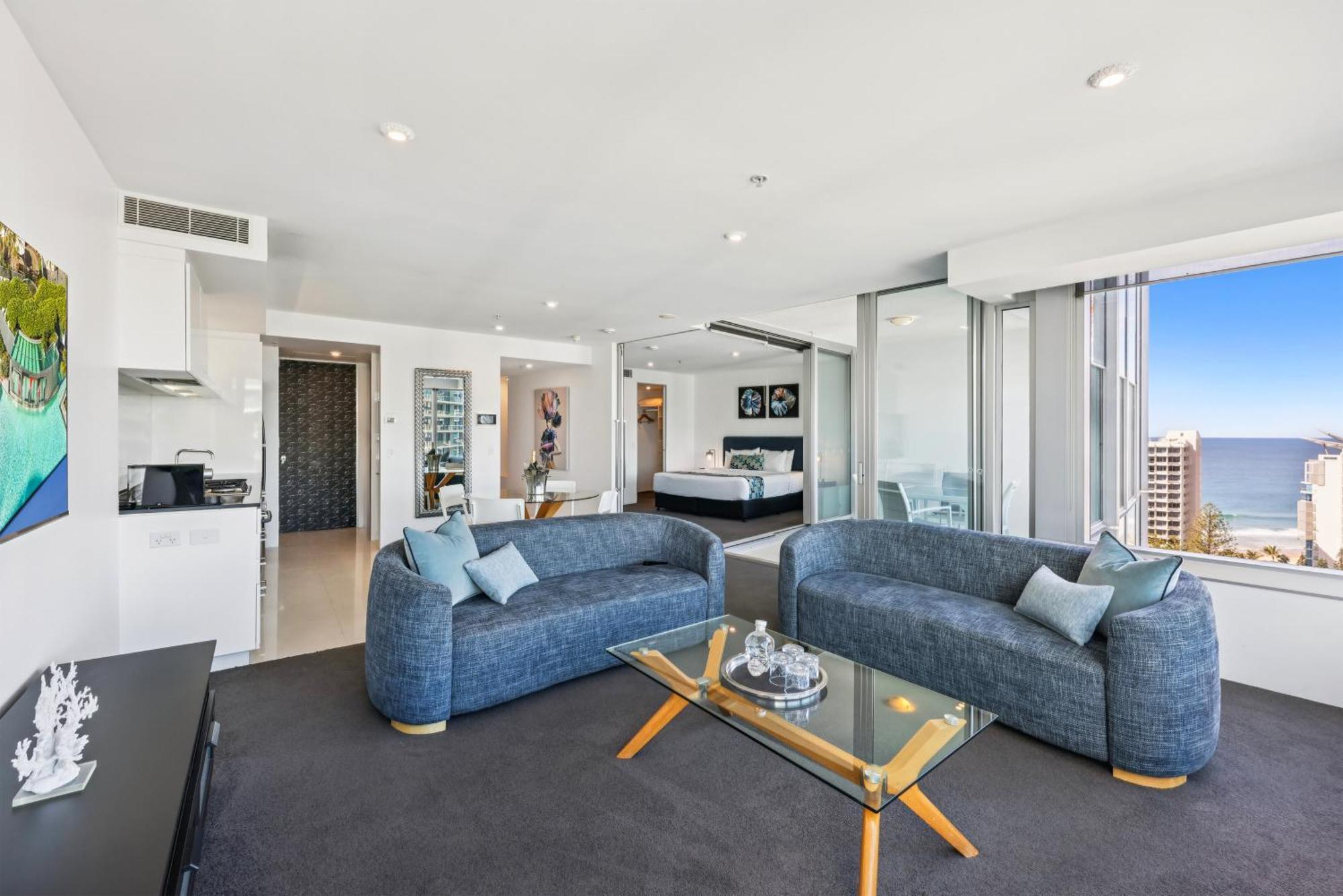 One-Bedroom Family Apartment Spa Bath