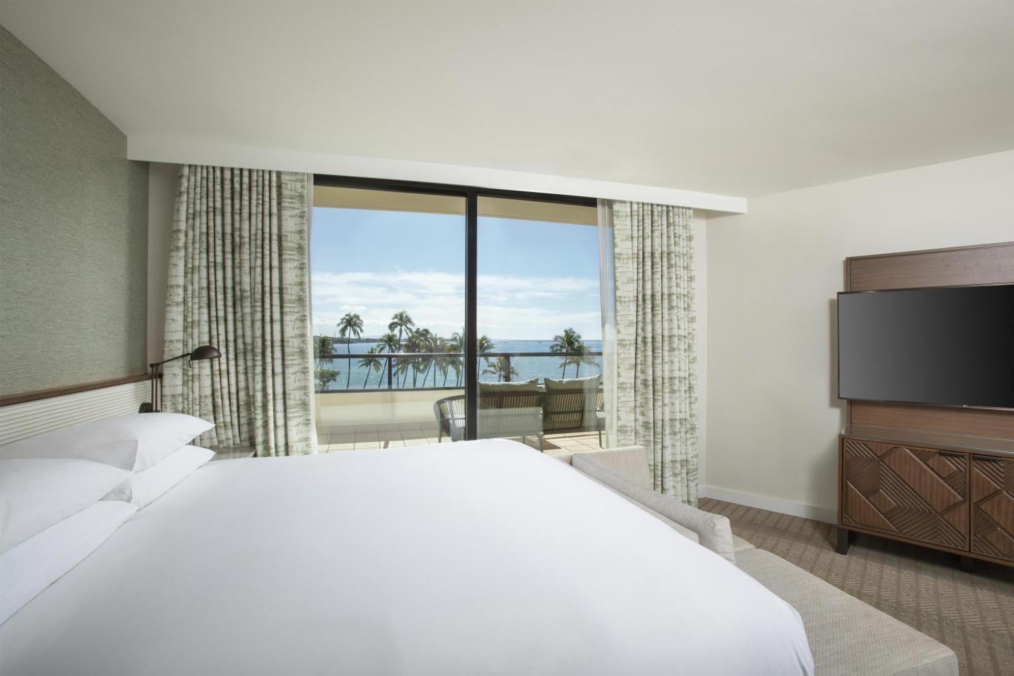 Corner King Room Ocean View