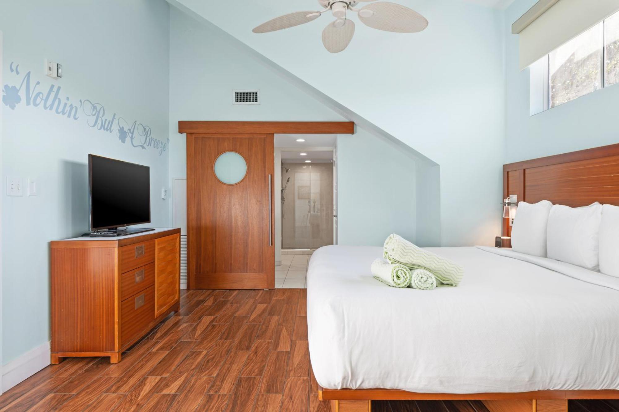 2 Bedroom Suite