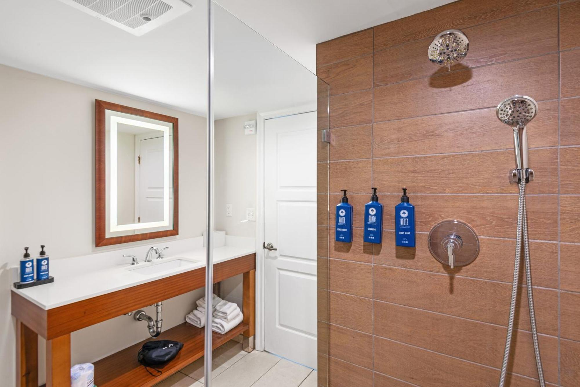 2 Bedroom Suite