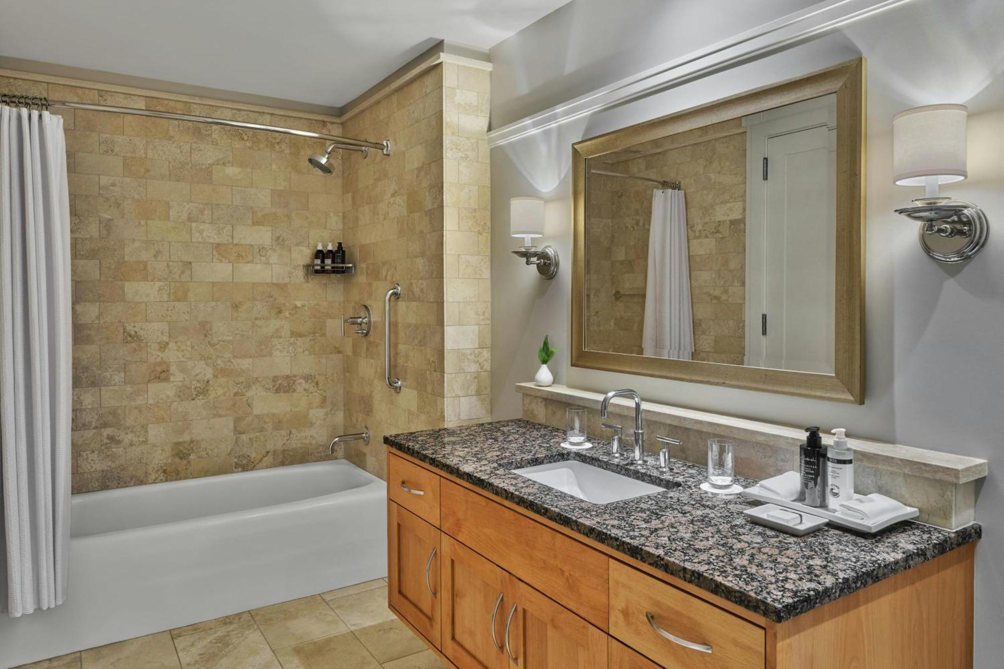 Three-Bedroom Club Premier Suite Ocean View