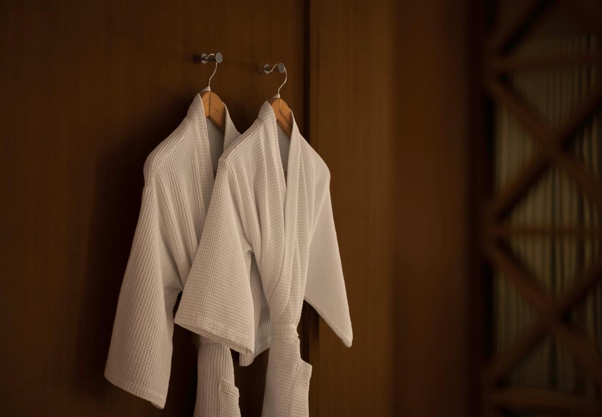 Twin Room with Balcony - Complimentary Gonsua beach shuttle service - 15% Discount on Food and Soft Beverages and SPA