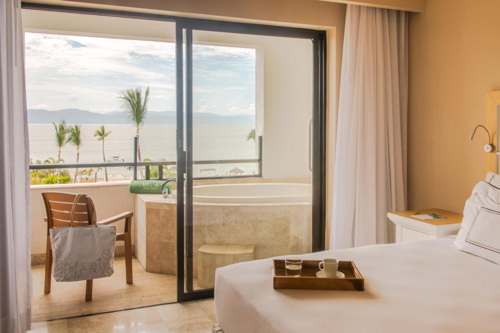 Premium One-Bedroom Suite Sea View