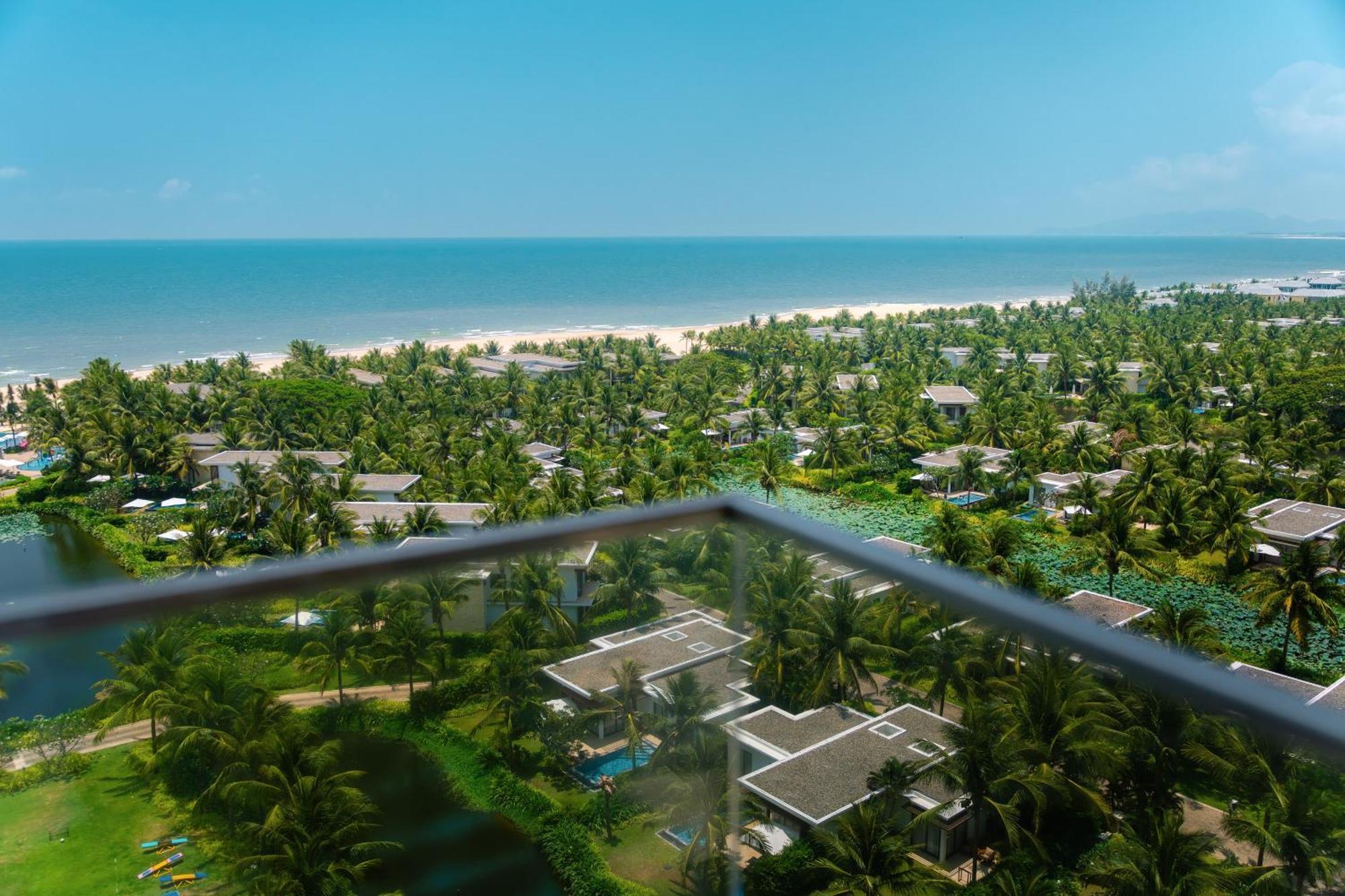 Deluxe Double or Twin Room Balcony Ocean View