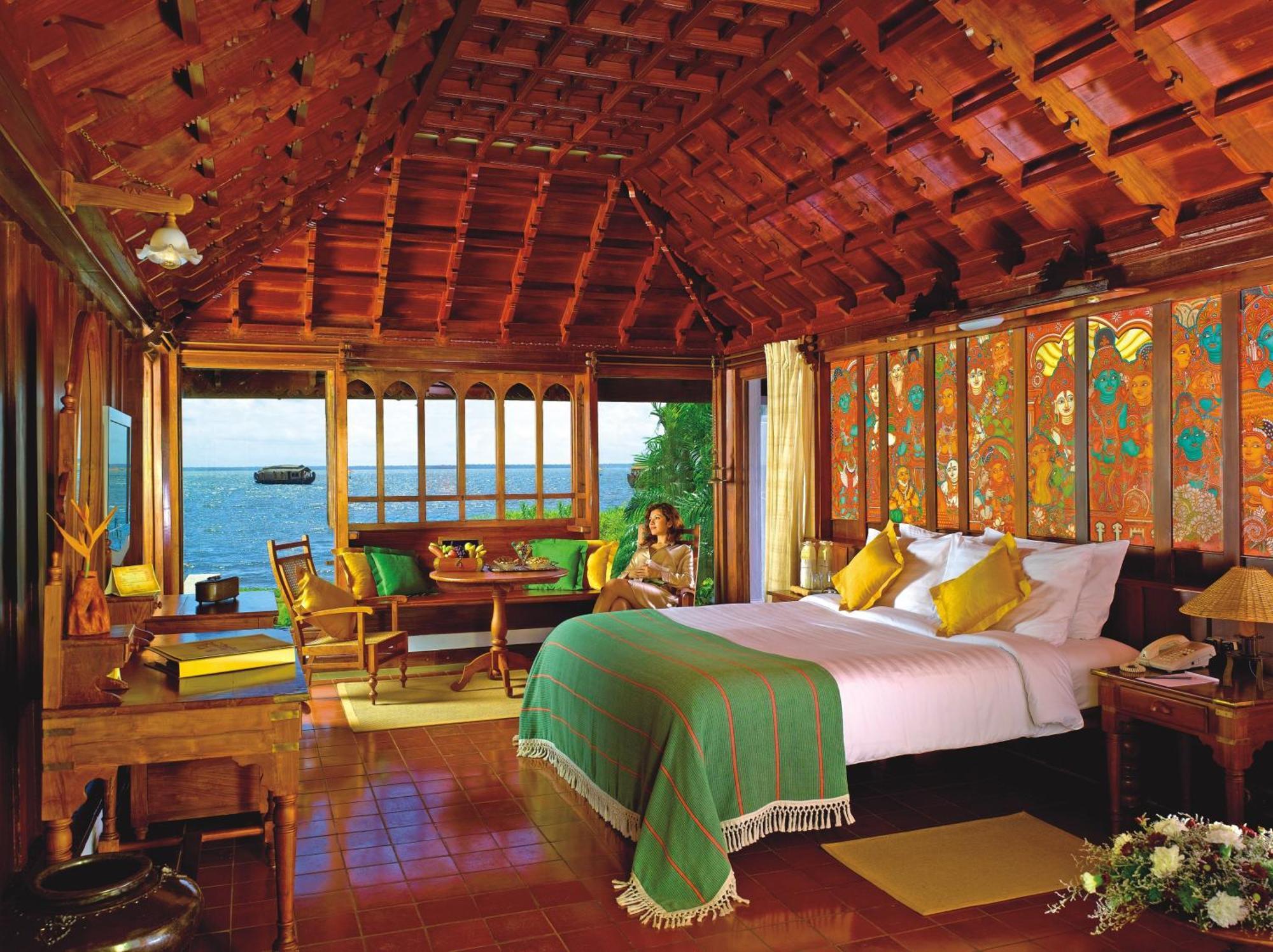 One-Bedroom Houseboat All Meals, with Evening tea, coffee, and snacks, with Fishing and indoor games:Check in at 12 noon and check out 9 30 am