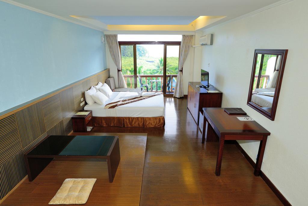 King Suite with Ocean View