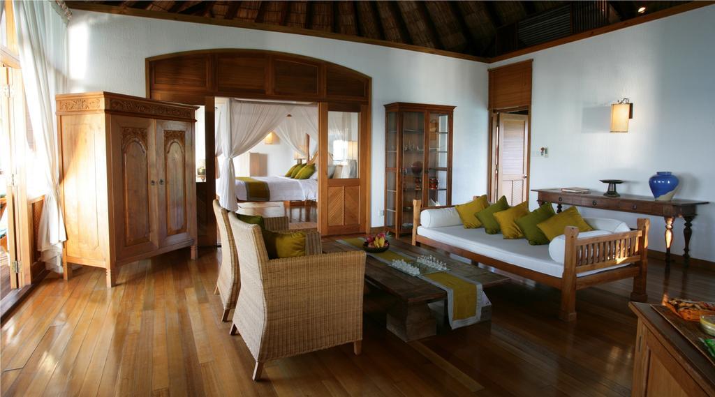 Lagoon Villa