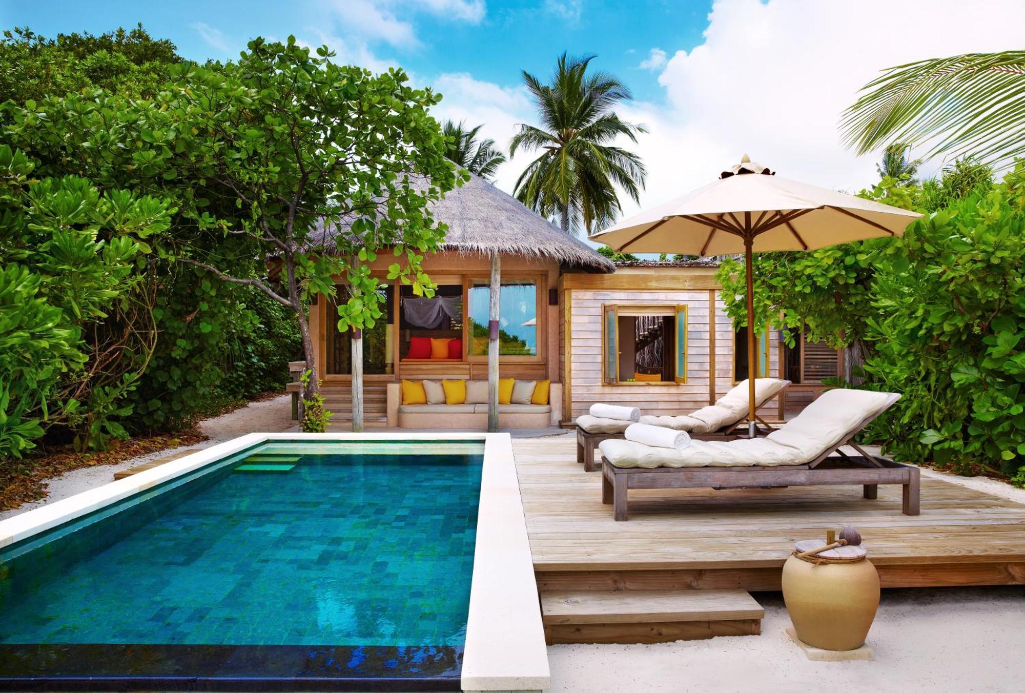 Family Ocean Beach Villa Pool