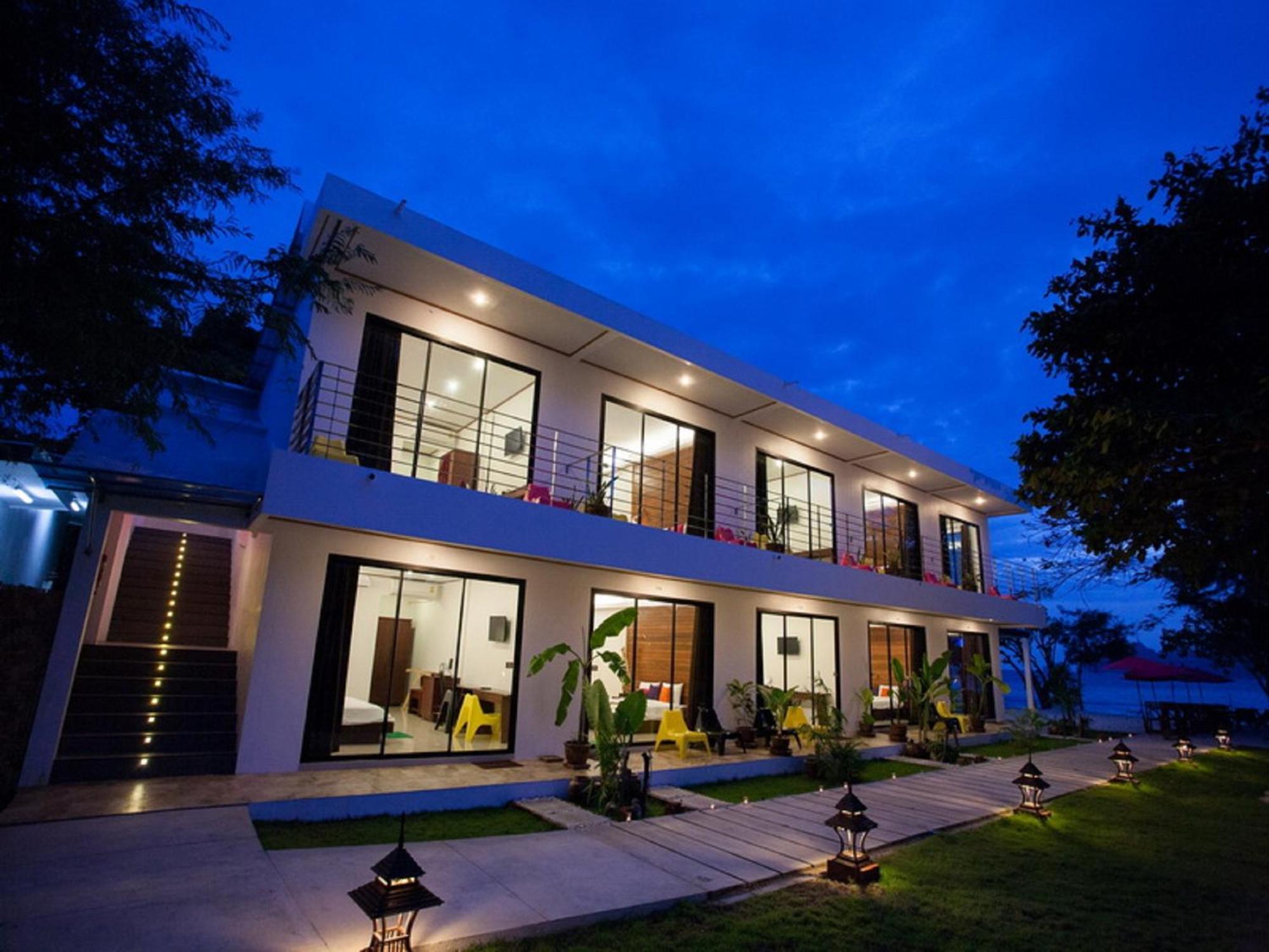 Modernes thailändisches Apartment