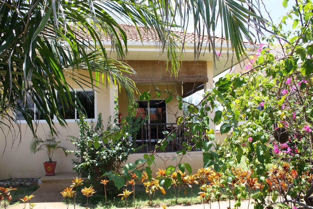 Deluxe Bungalow with Sea View