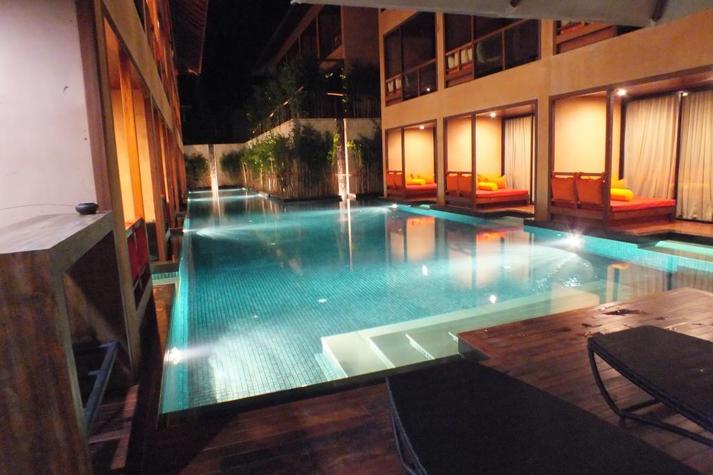 Deluxe Double Room with Pool Access
