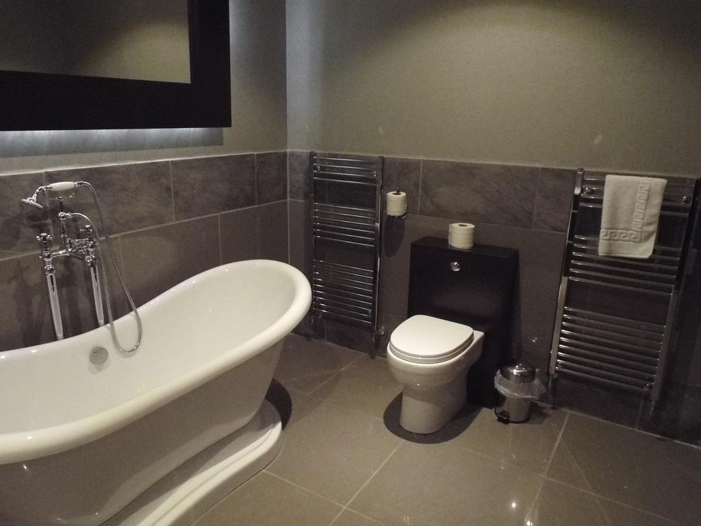 Deluxe Double Room,219621983:JPEG