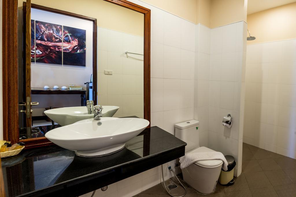 Deluxe Room with Balcony