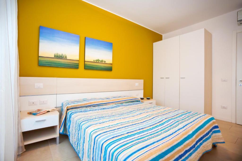 Two-Bedroom Apartment with Sea View,140197140:JPEG