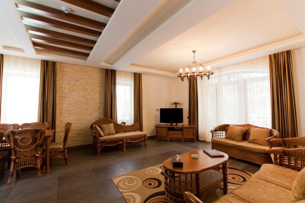 Three-Bedroom Cottage