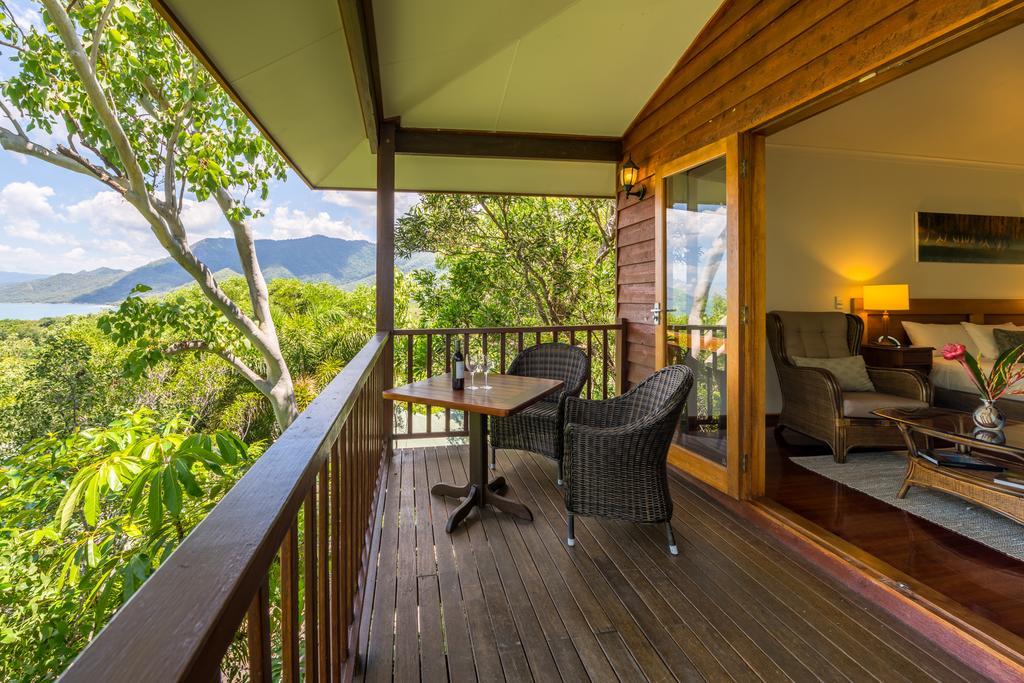 Coral Sea Bungalow,239693897:JPEG